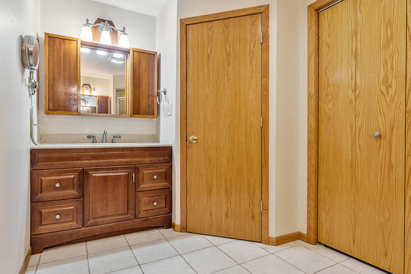 8351 Snaresbrook Road Property Photo 54