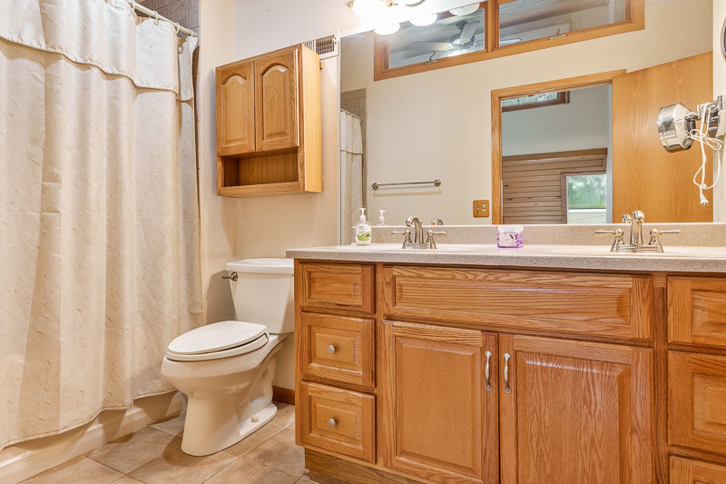 8351 Snaresbrook Road Property Photo 65