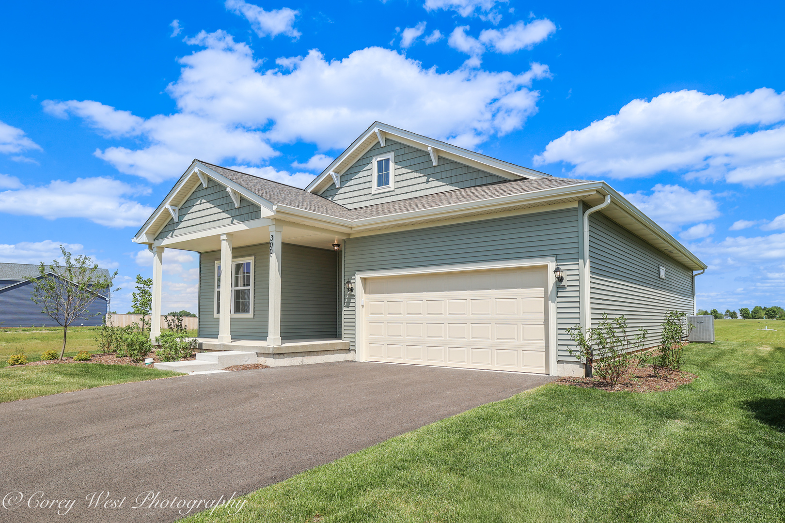 300 N Aspen Drive Property Photo 4