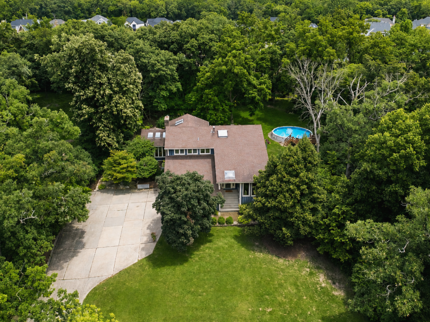 16244 Bluff Road Property Photo 1