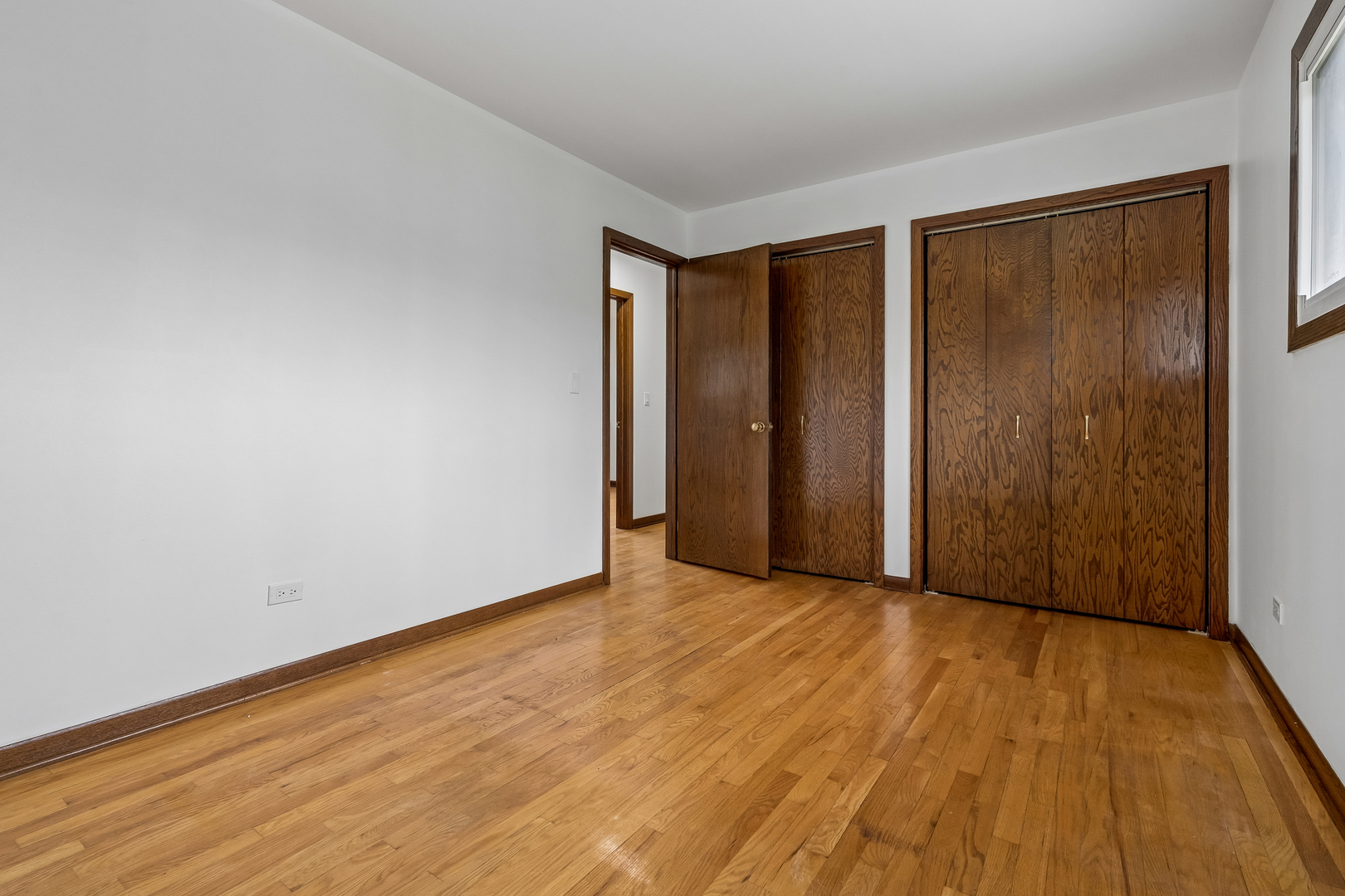 5905 N Oketo Avenue Property Photo 10