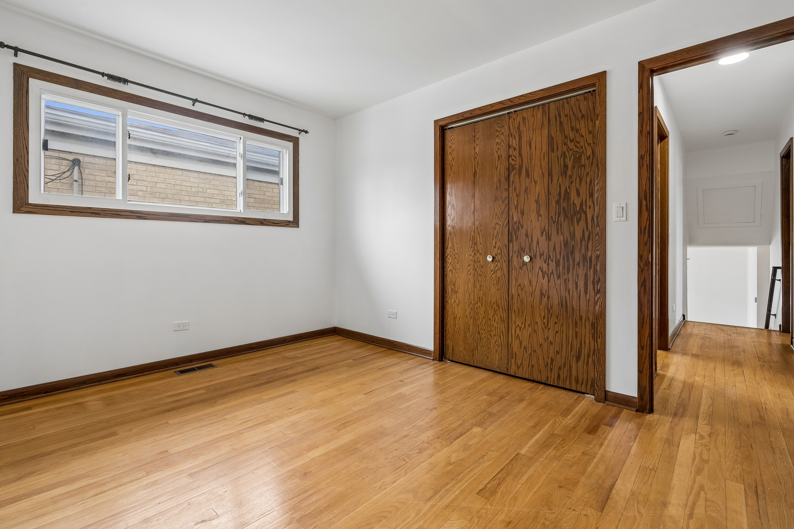 5905 N Oketo Avenue Property Photo 13
