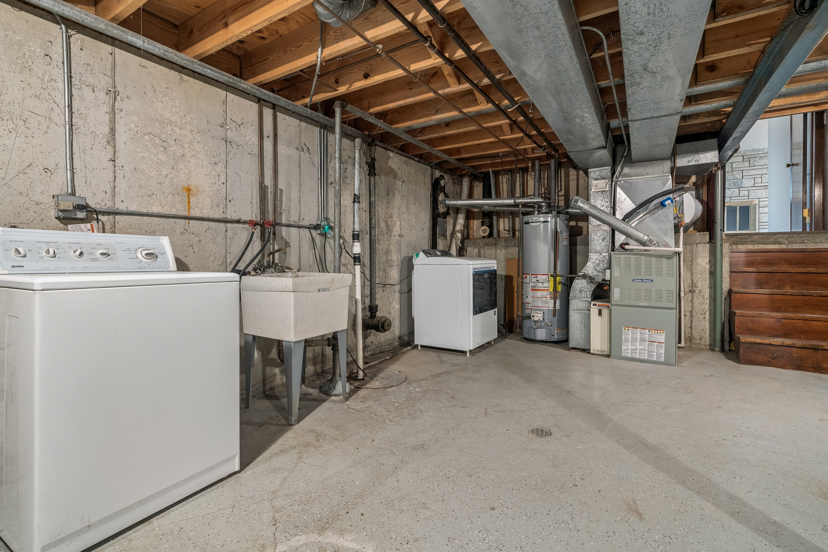 5905 N Oketo Avenue Property Photo 19