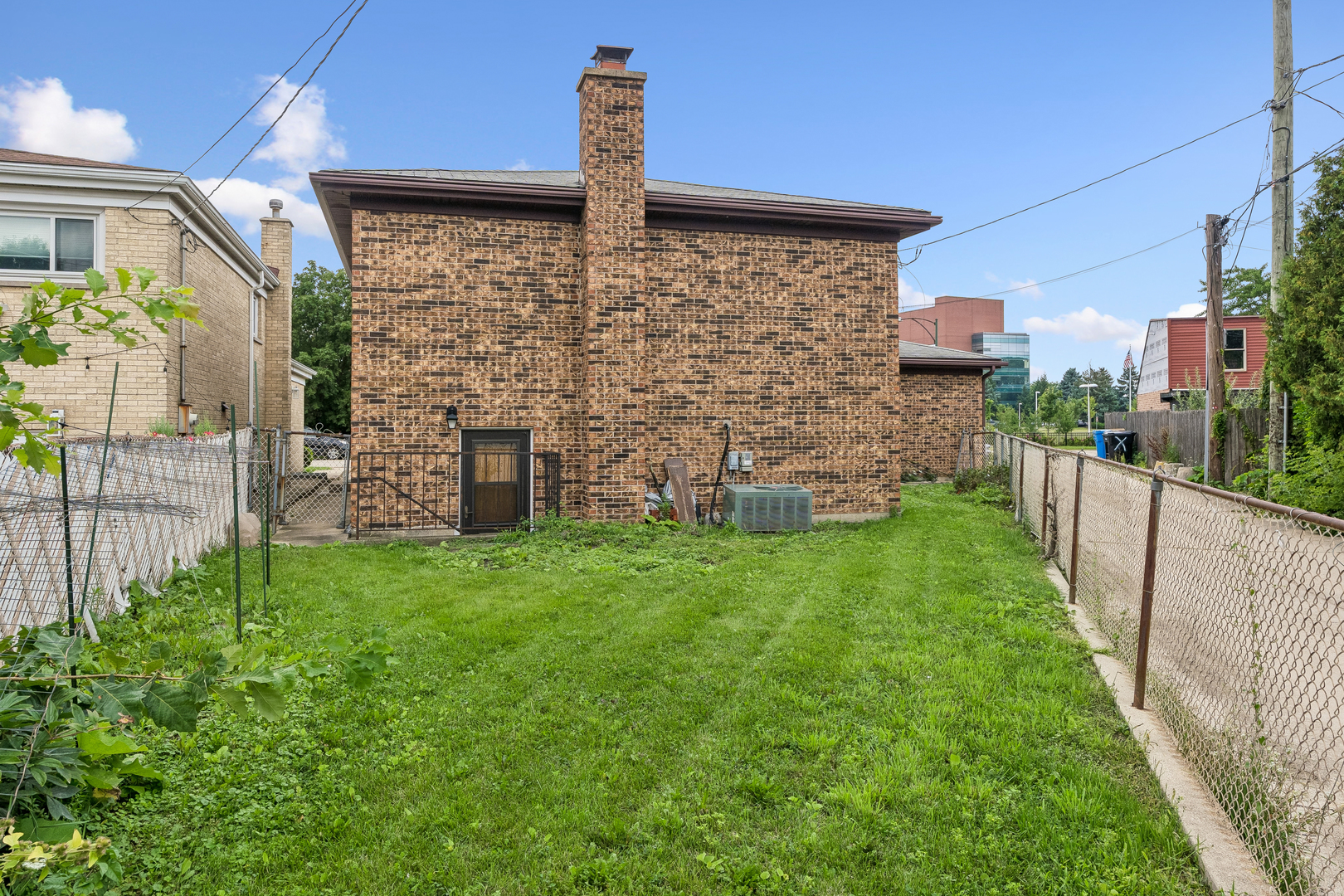 5905 N Oketo Avenue Property Photo 20