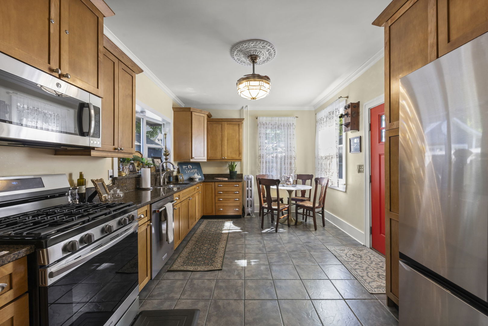307 Illinois Avenue Property Photo 10