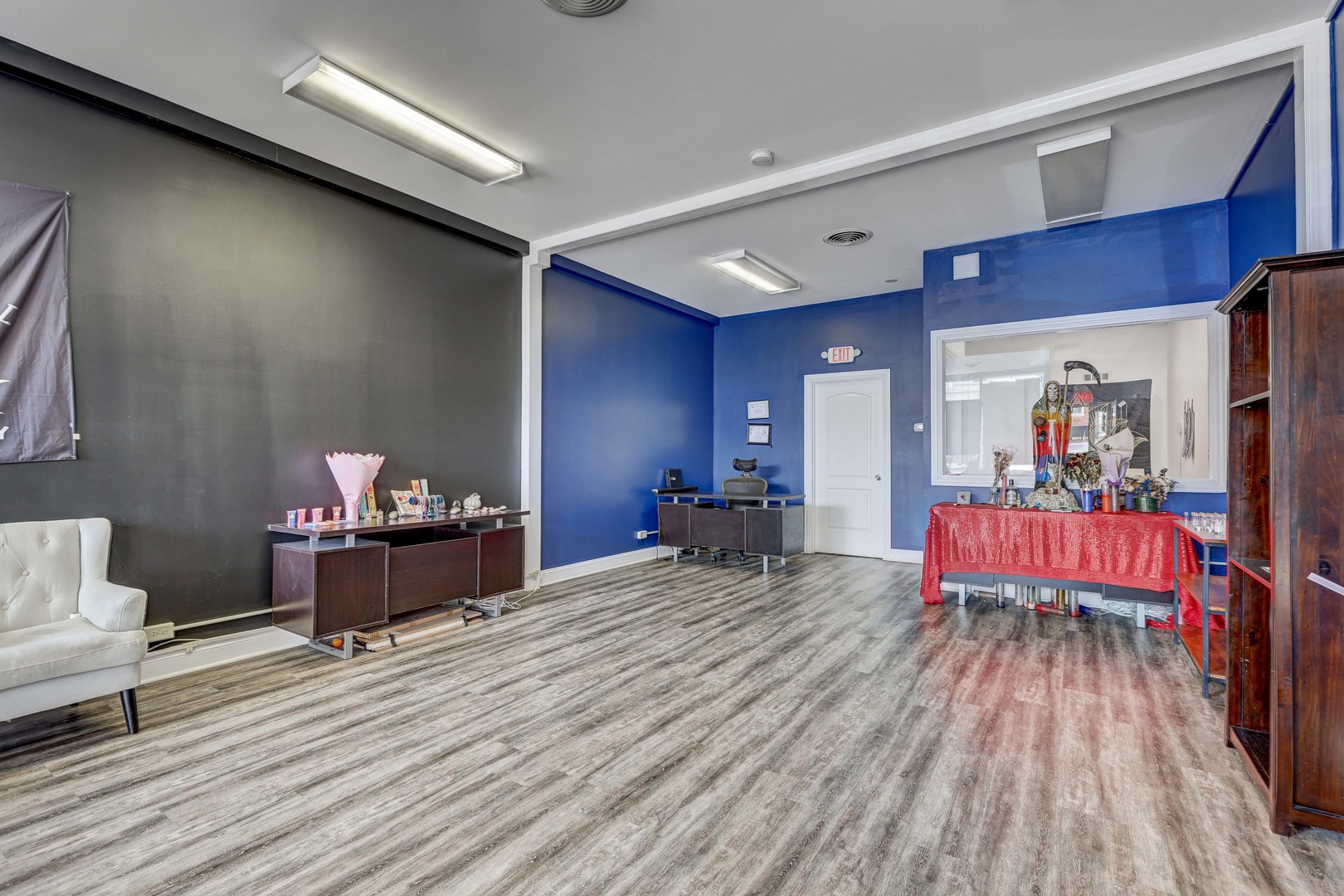6610-6614 Cermak Road Property Photo 10