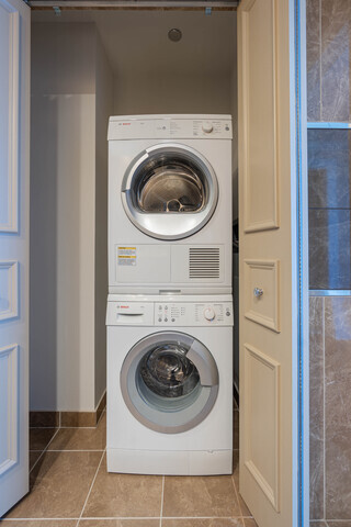 60 E Monroe Street 3002 Property Photo 25