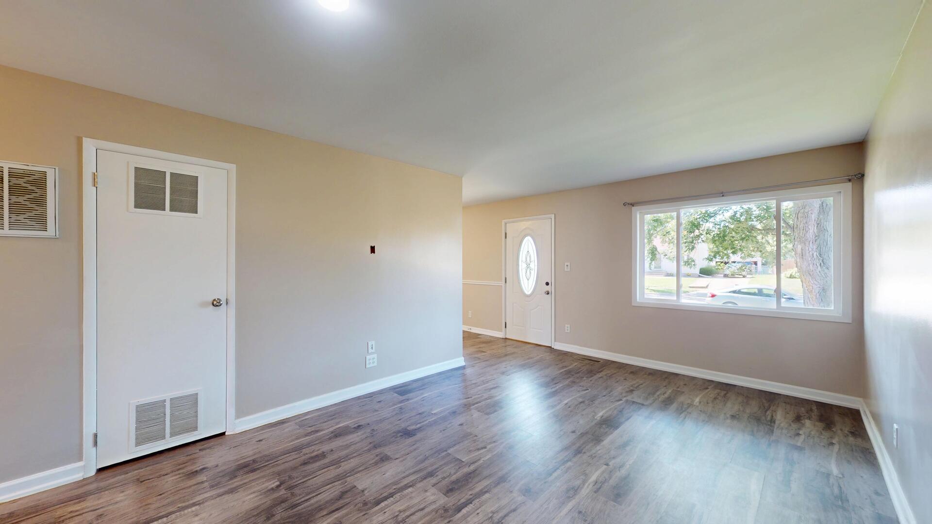 2517 Fairway Drive Property Photo 6
