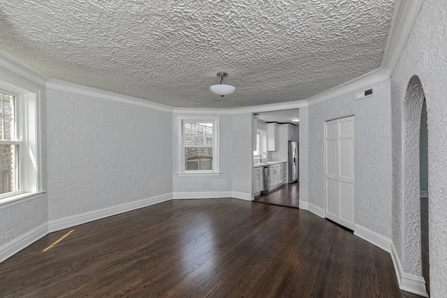 2720 W Winnemac Avenue 2 Property Photo 5