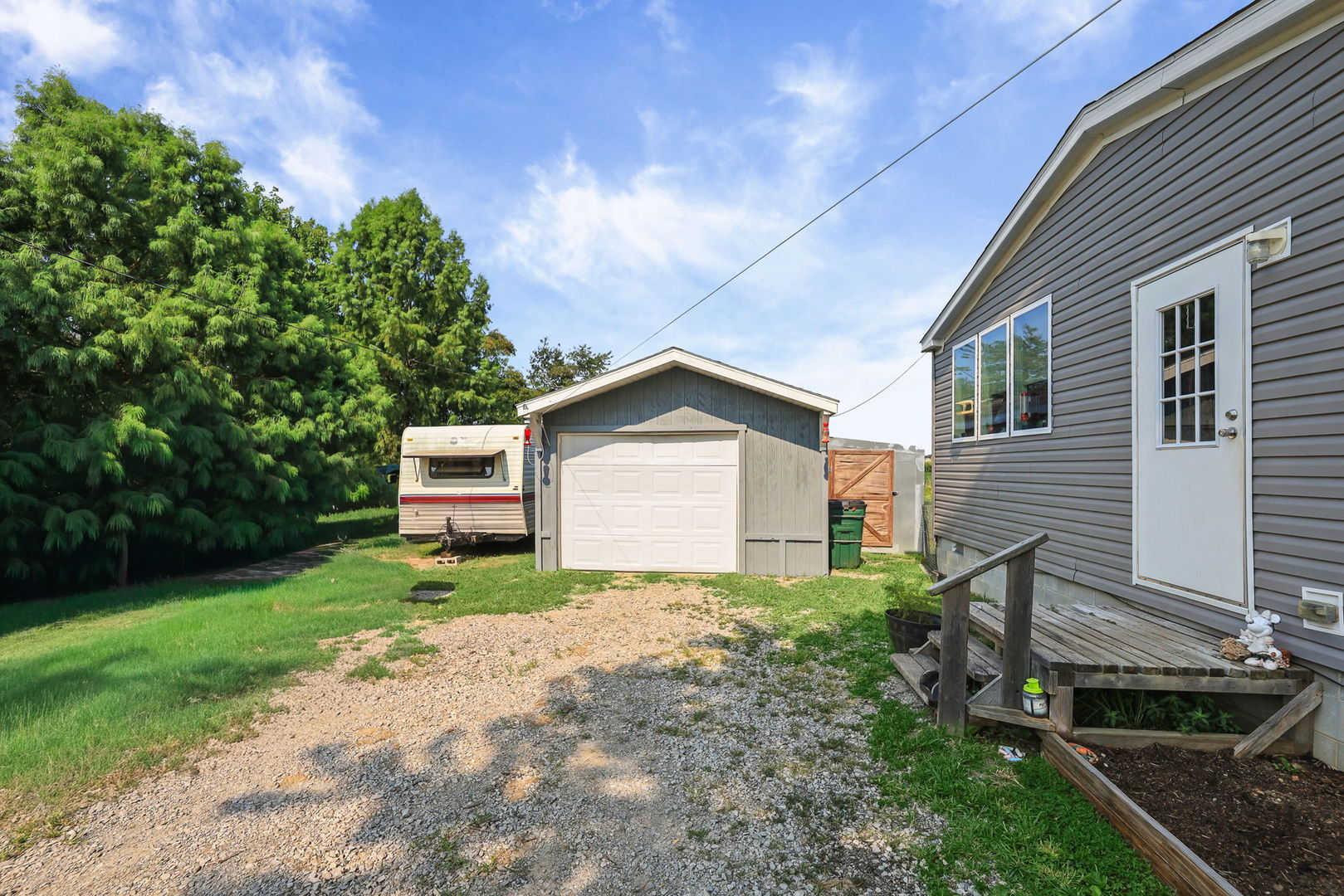 1257 Cedar Creek Drive Property Photo 3