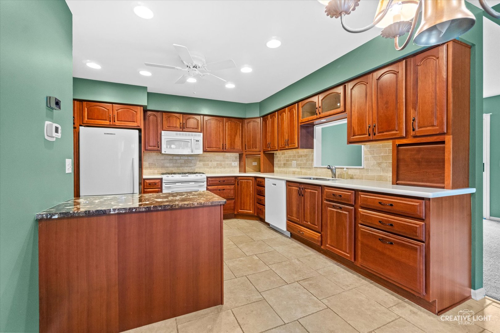 1404 Laurel Oaks Drive Property Photo 4