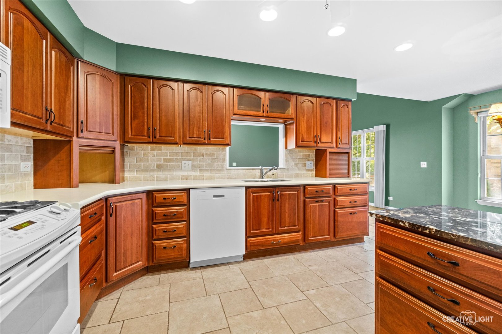1404 Laurel Oaks Drive Property Photo 5