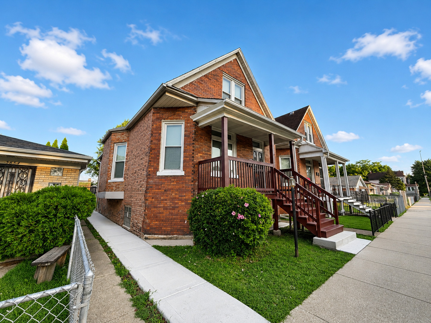 5652 S Shields Avenue Property Photo 1