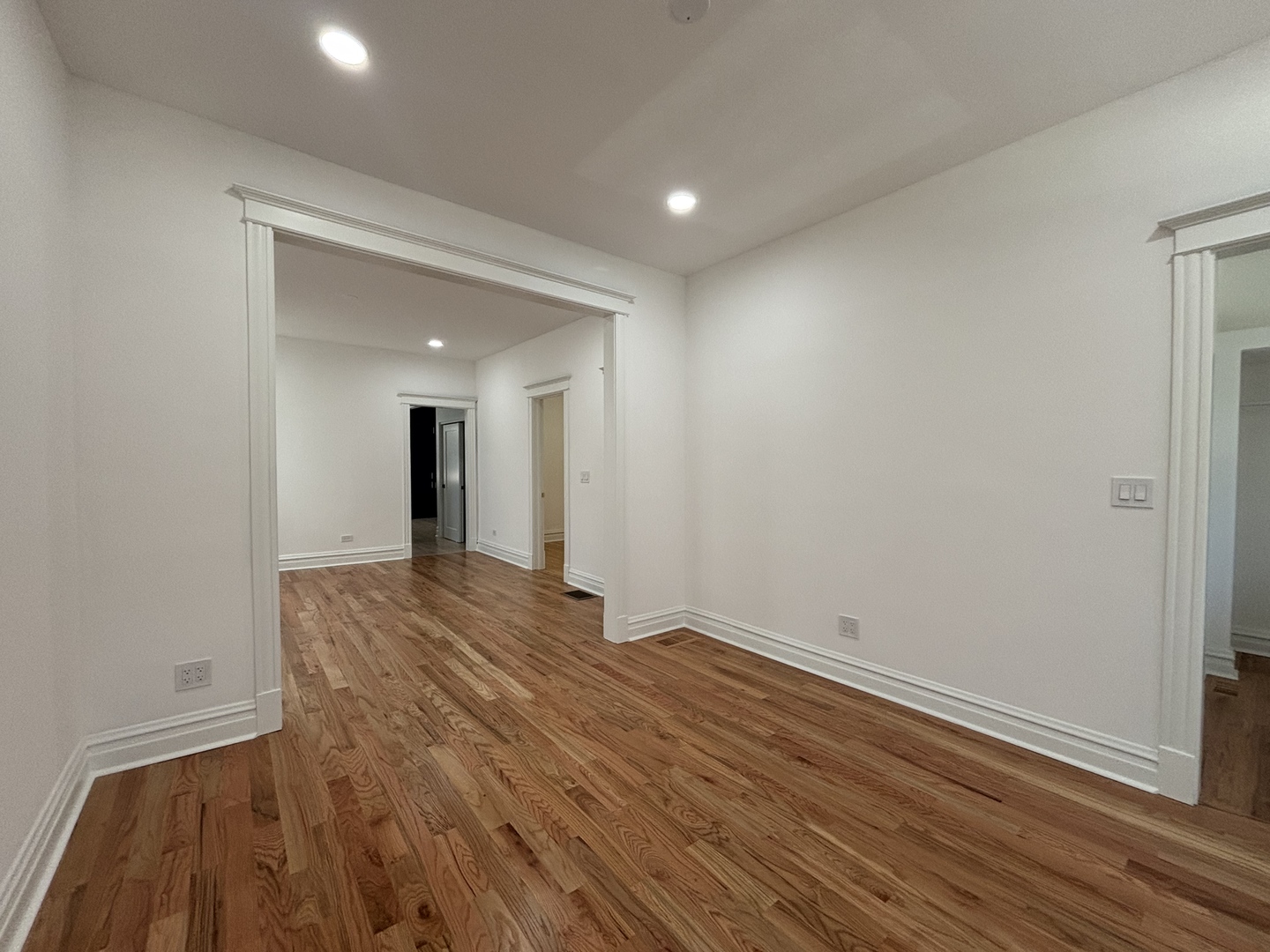 5652 S Shields Avenue Property Photo 3