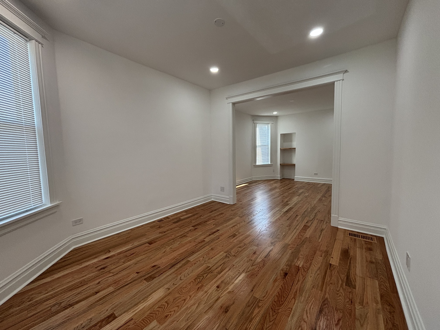 5652 S Shields Avenue Property Photo 4