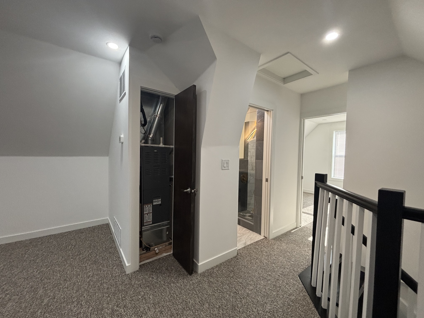 5652 S Shields Avenue Property Photo 14