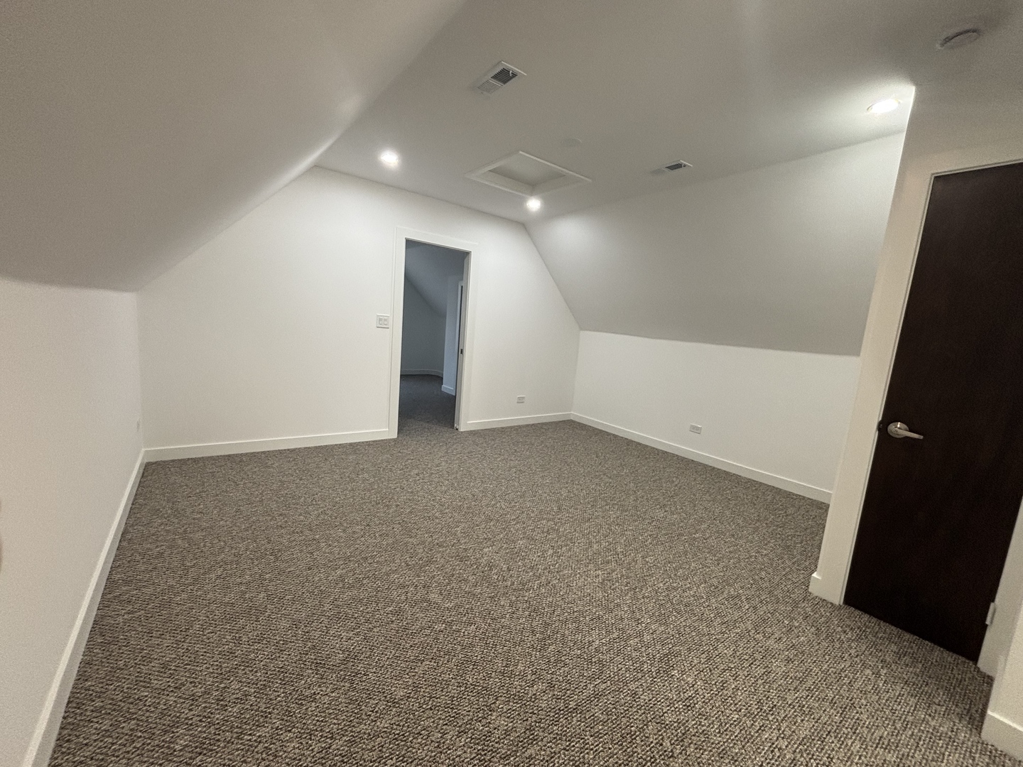 5652 S Shields Avenue Property Photo 18