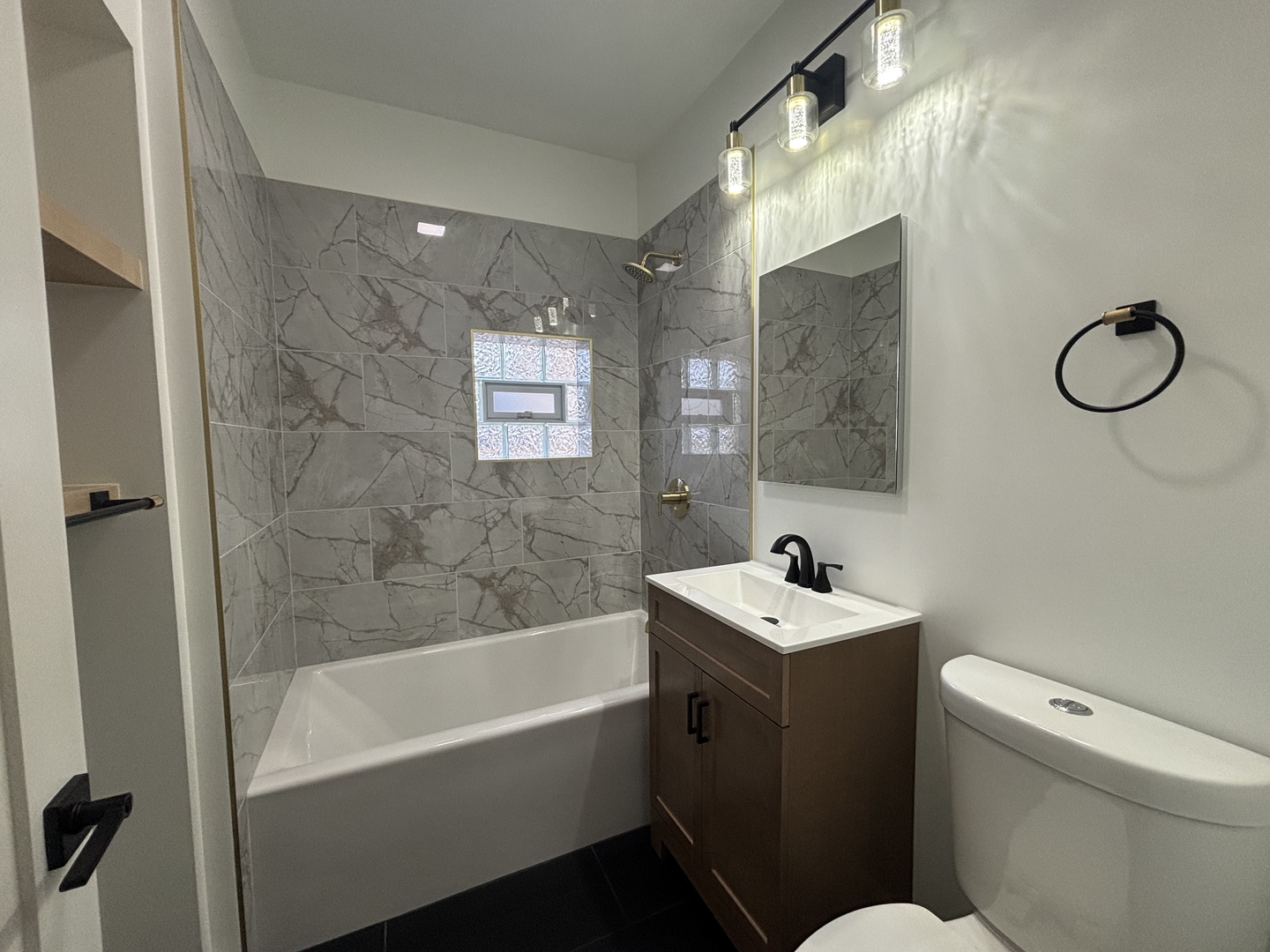 5652 S Shields Avenue Property Photo 21