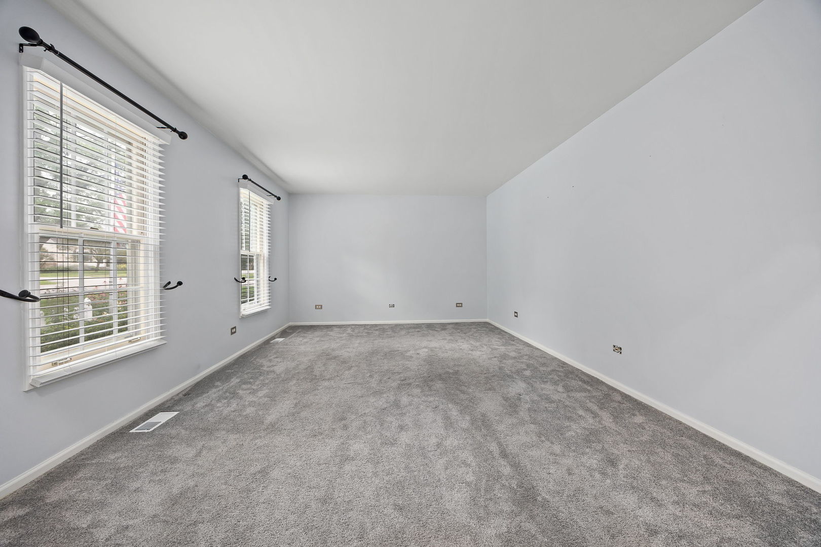 6101 Chase Avenue Property Photo 18