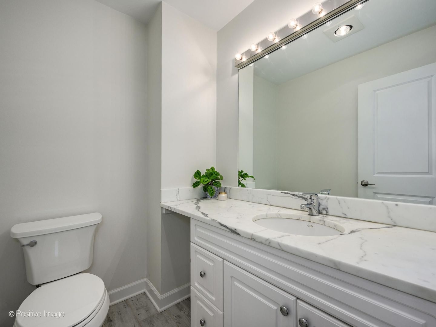 2019 N Halsted Street A Property Photo 18