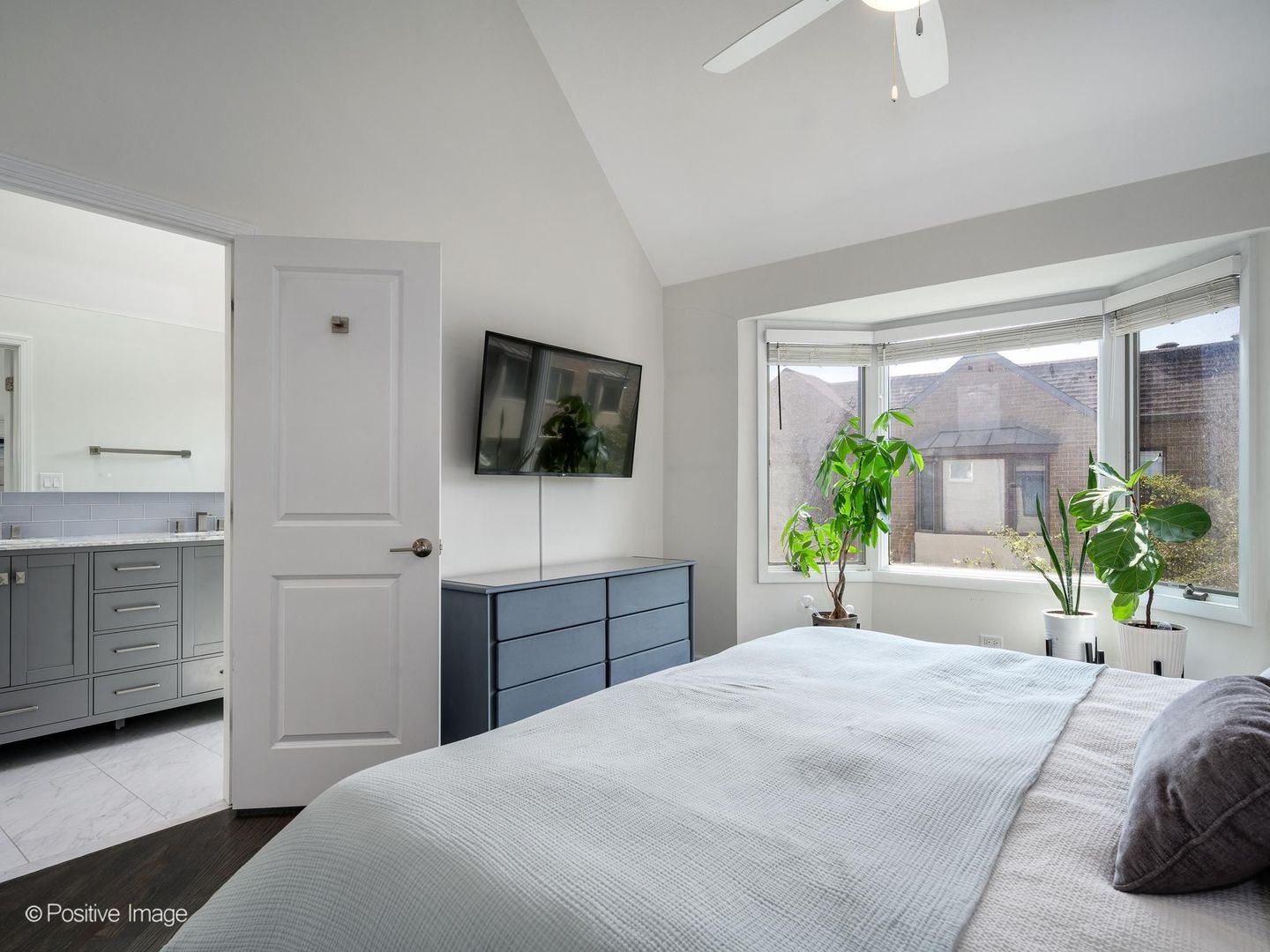 2019 N Halsted Street A Property Photo 20