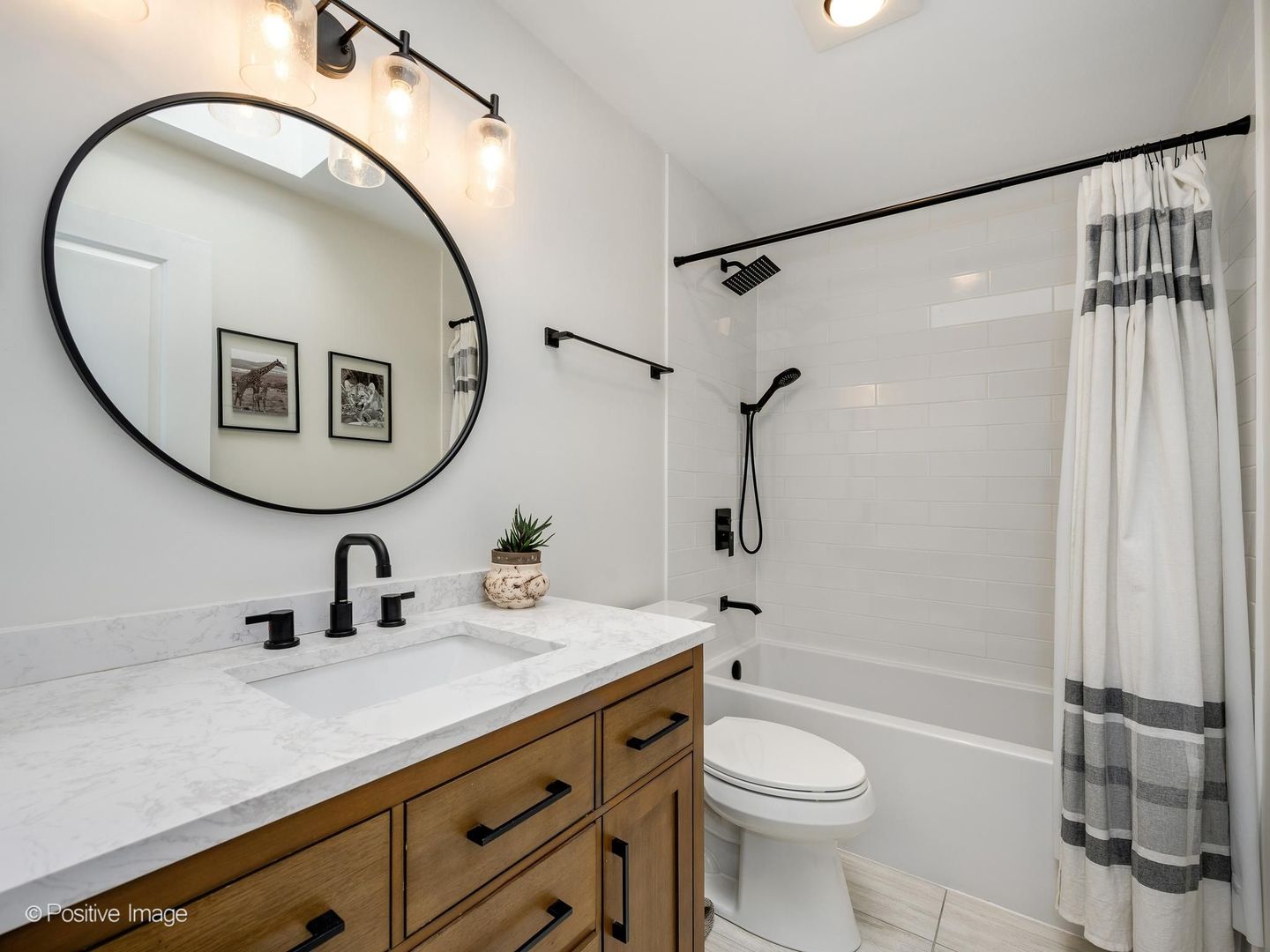 2019 N Halsted Street A Property Photo 24