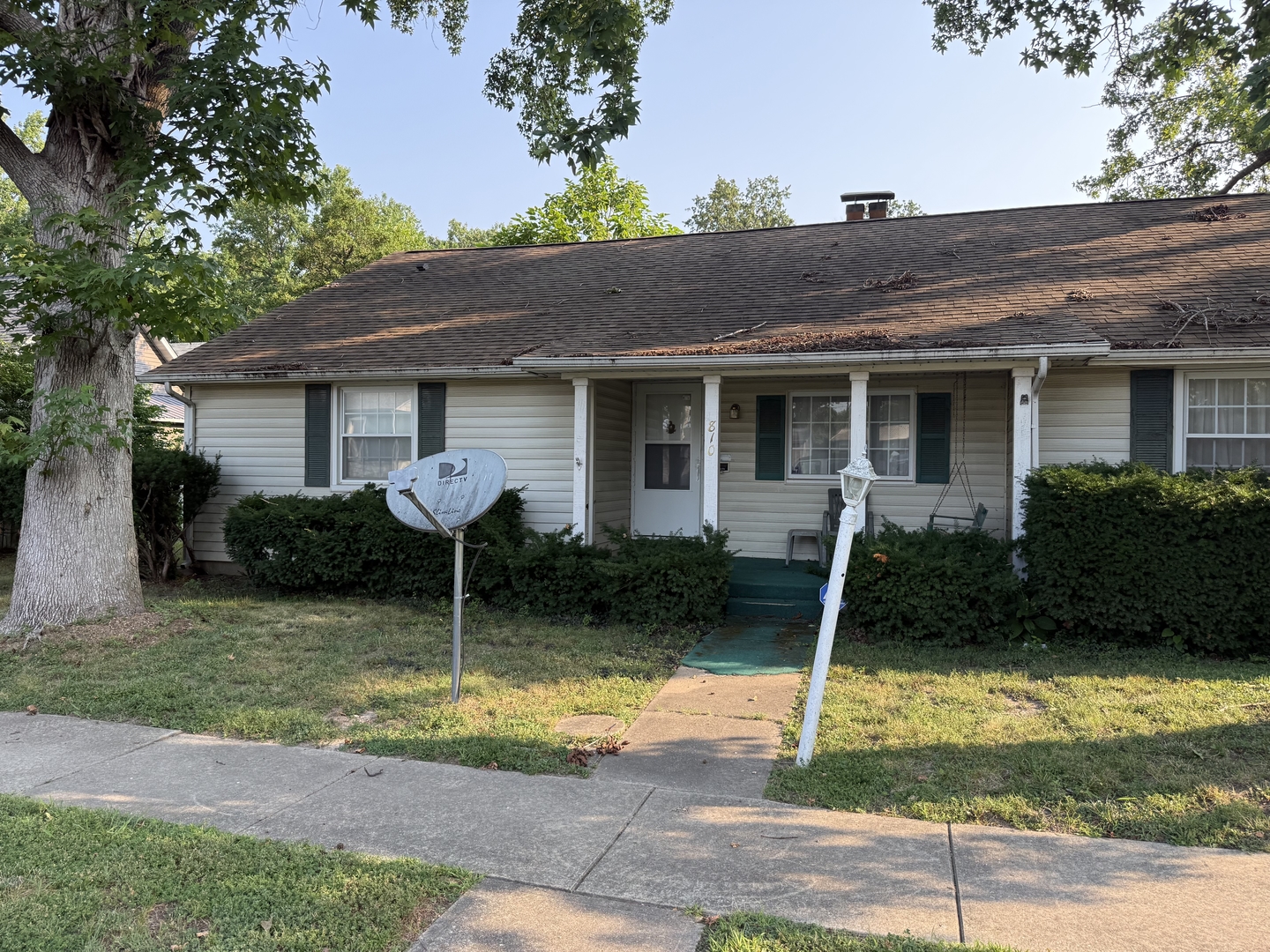 810 E 7th Street Property Photo 2