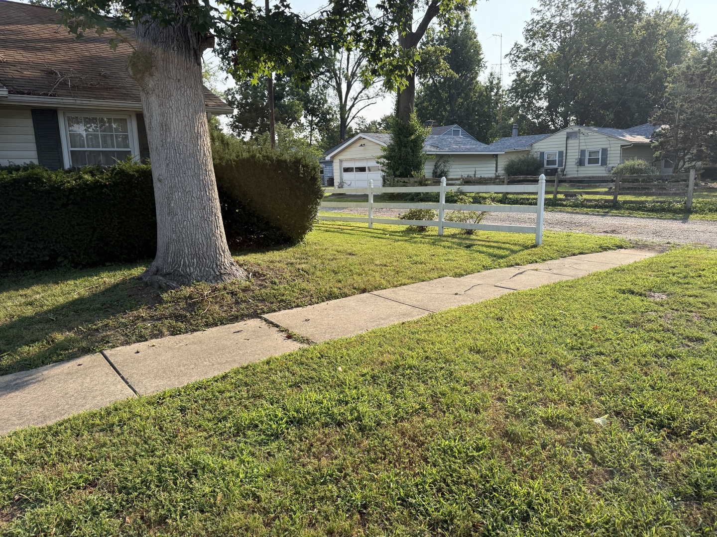 810 E 7th Street Property Photo 5