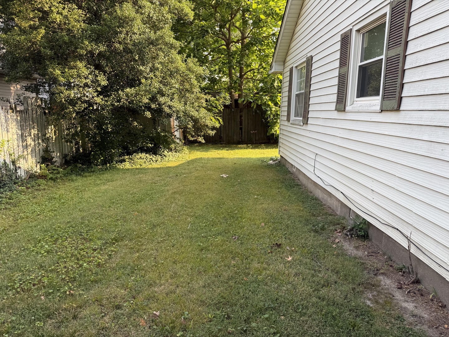 810 E 7th Street Property Photo 11