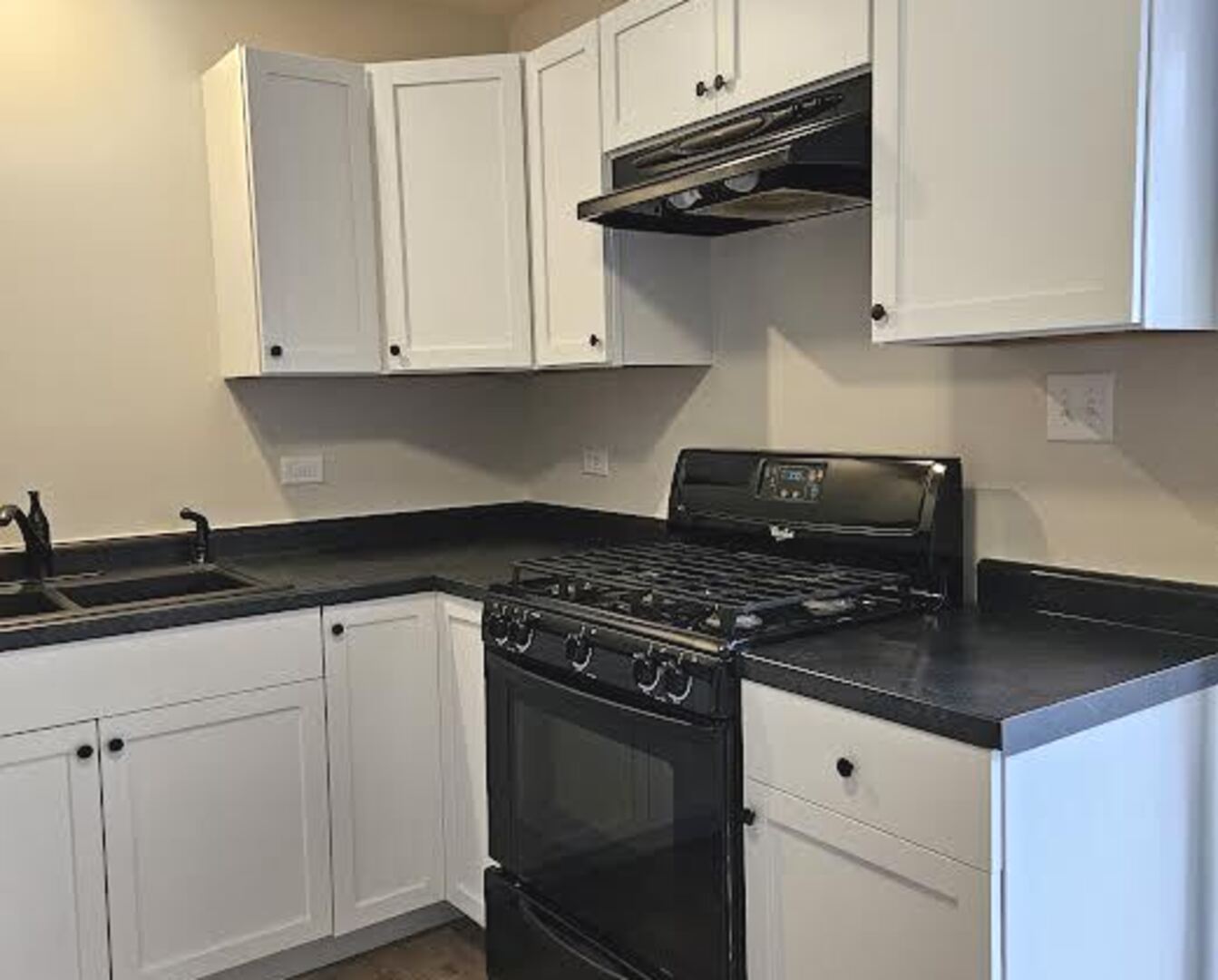 914 Hillside Avenue 1 Property Photo 7