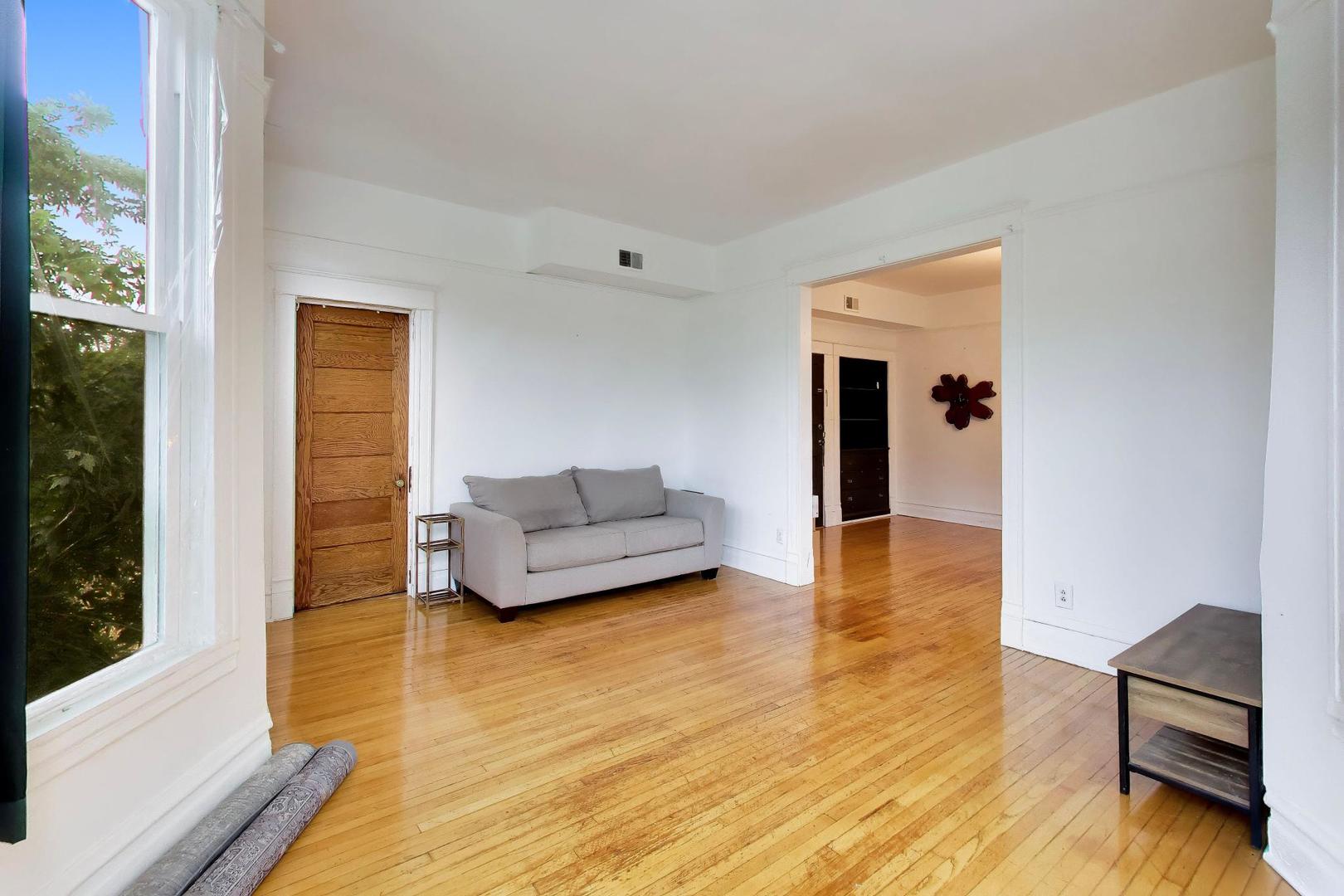 3501 N Damen Avenue Property Photo 28
