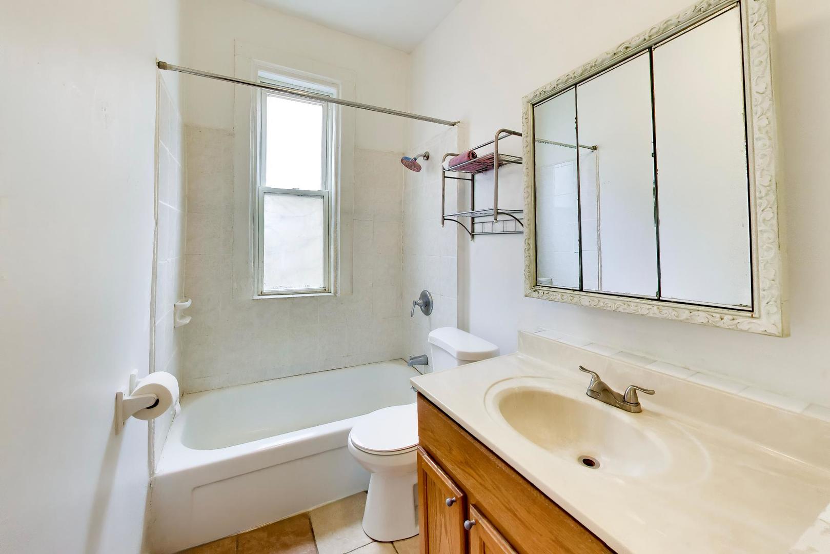 3501 N Damen Avenue Property Photo 38