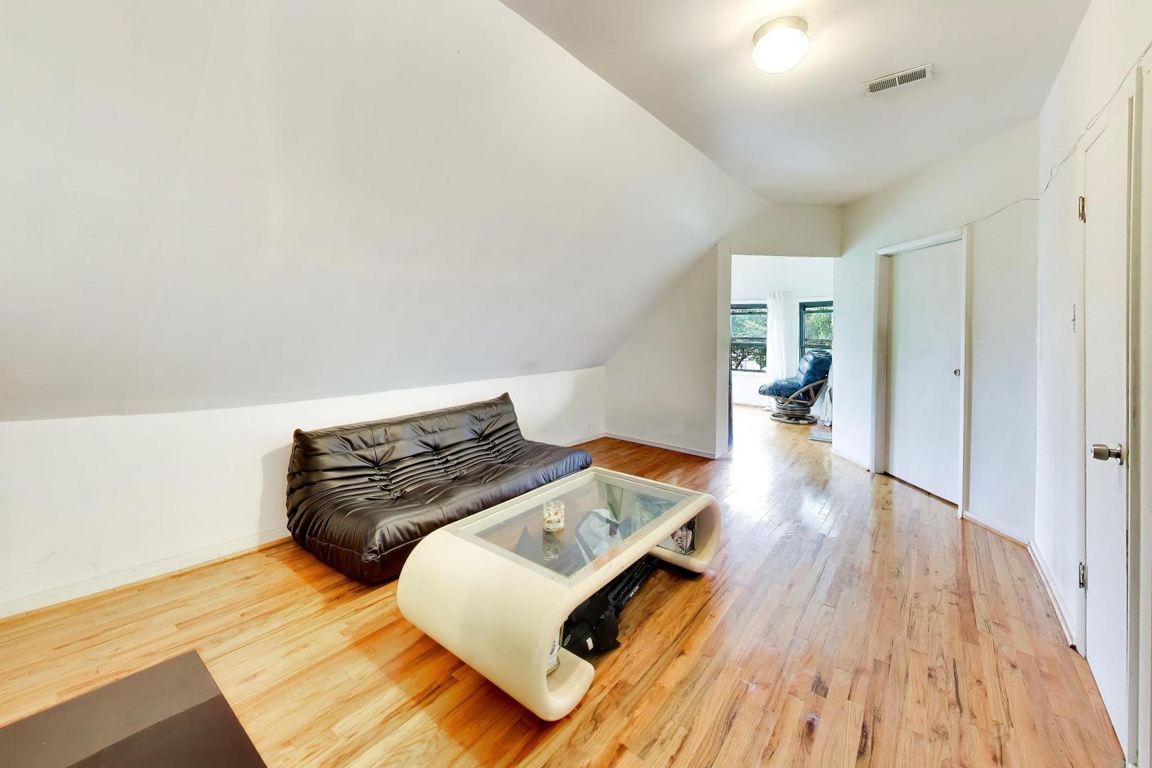 3501 N Damen Avenue Property Photo 39