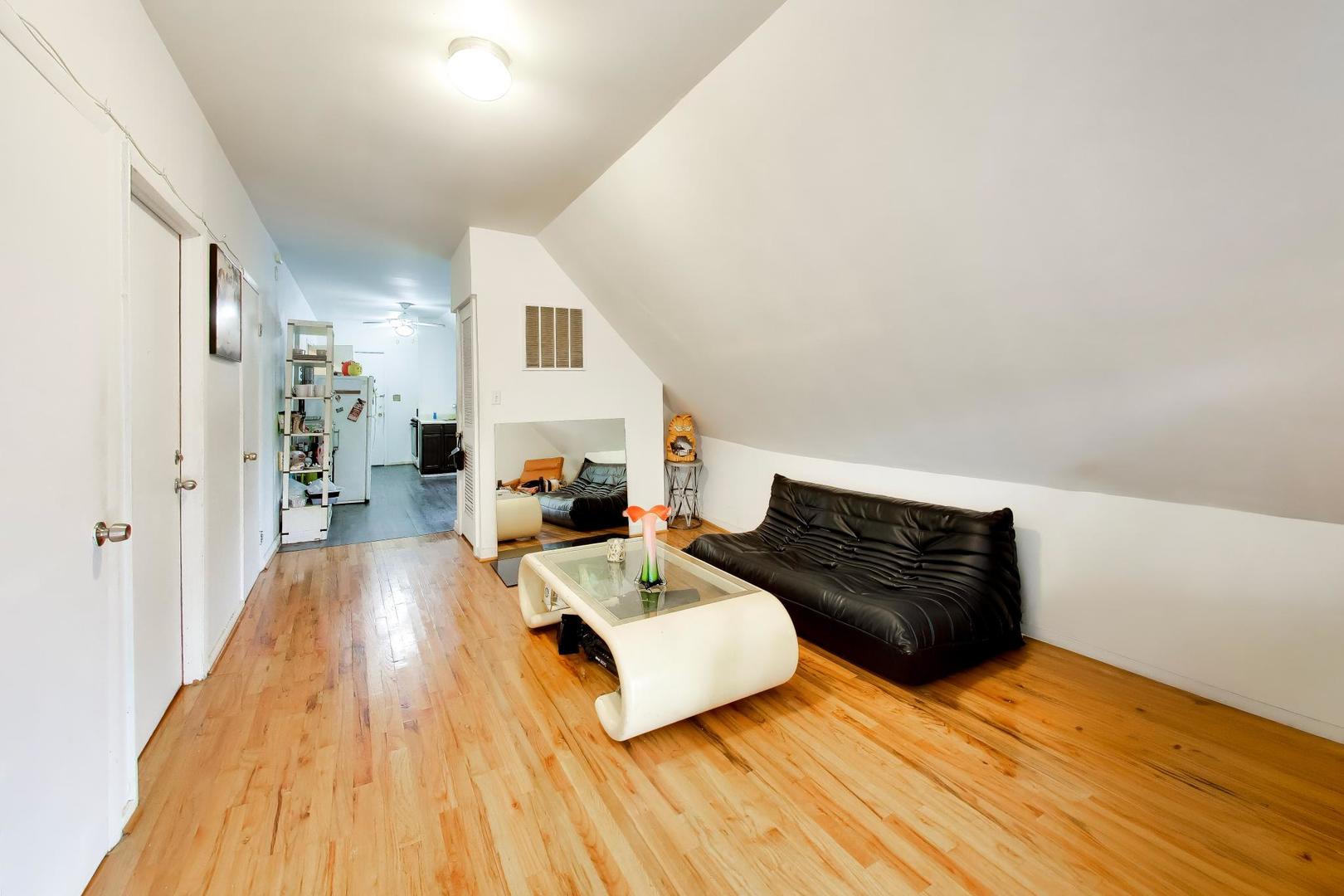 3501 N Damen Avenue Property Photo 40