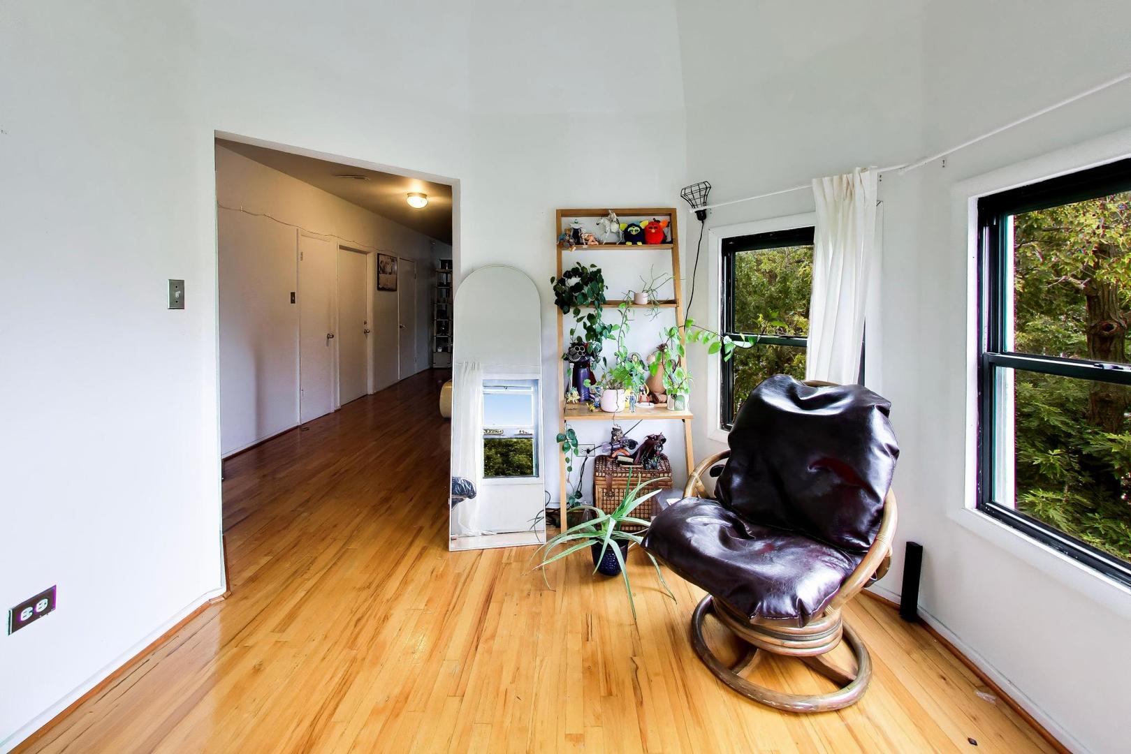 3501 N Damen Avenue Property Photo 42