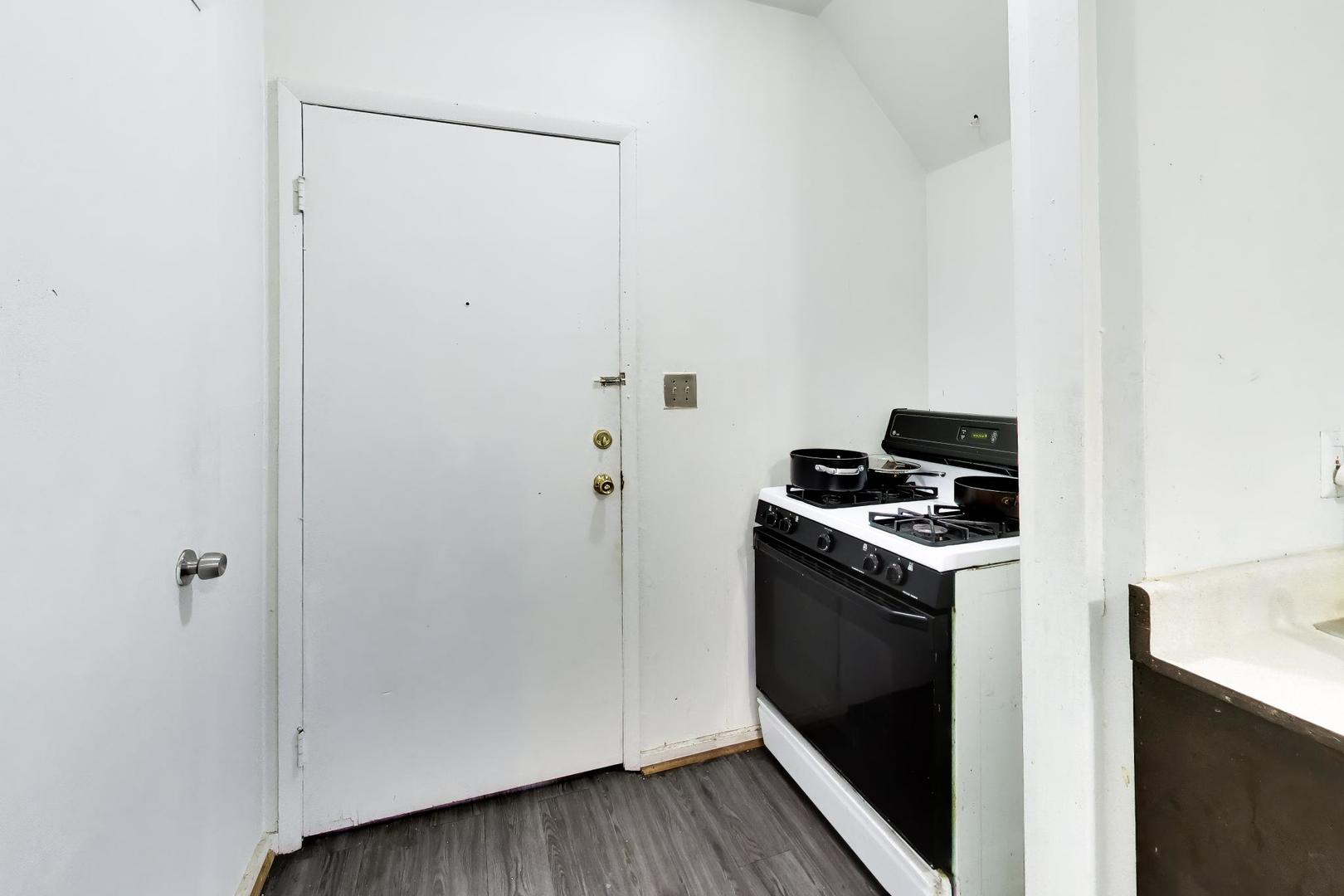 3501 N Damen Avenue Property Photo 46