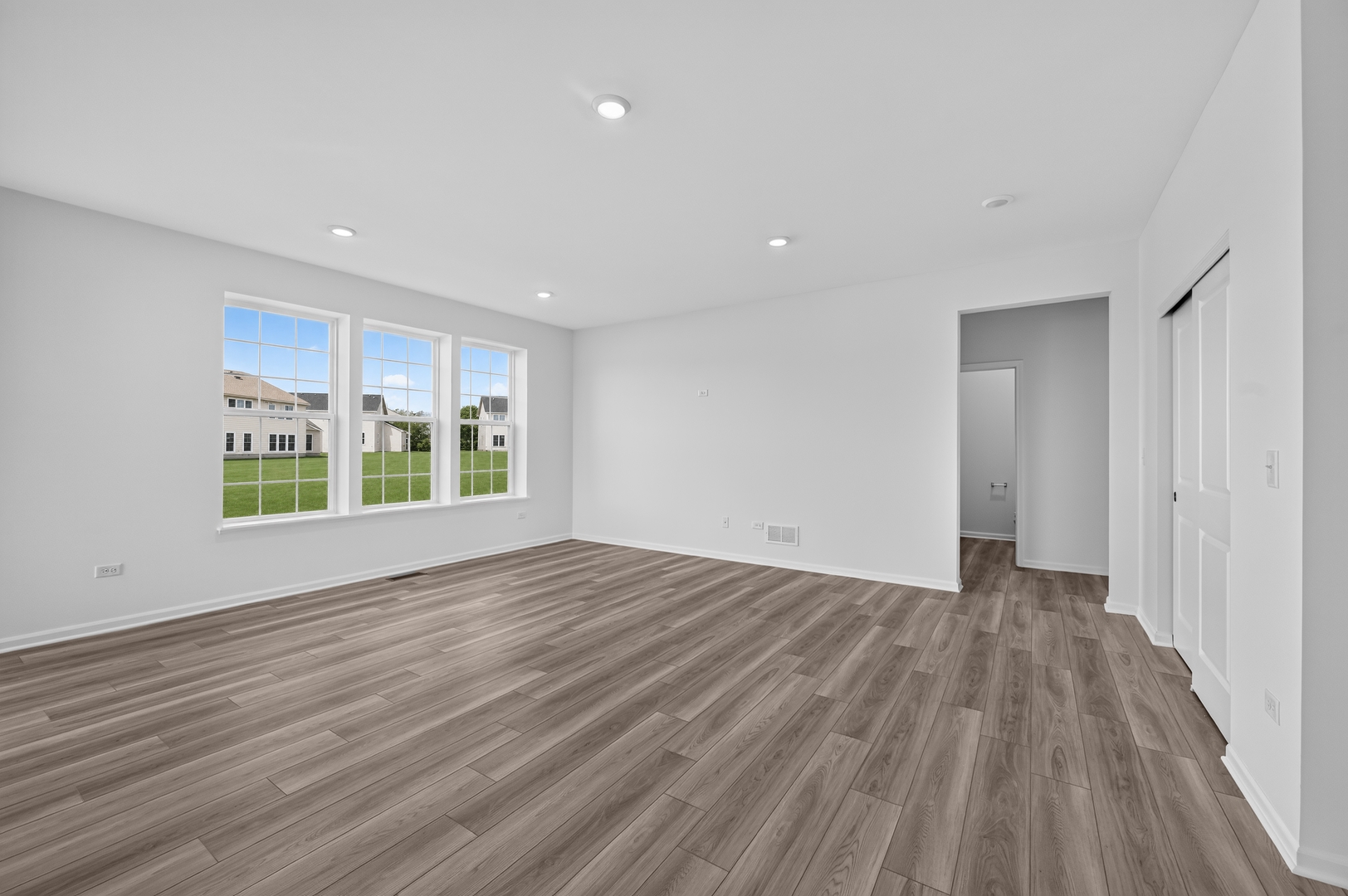 565 Arye Drive Property Photo 10