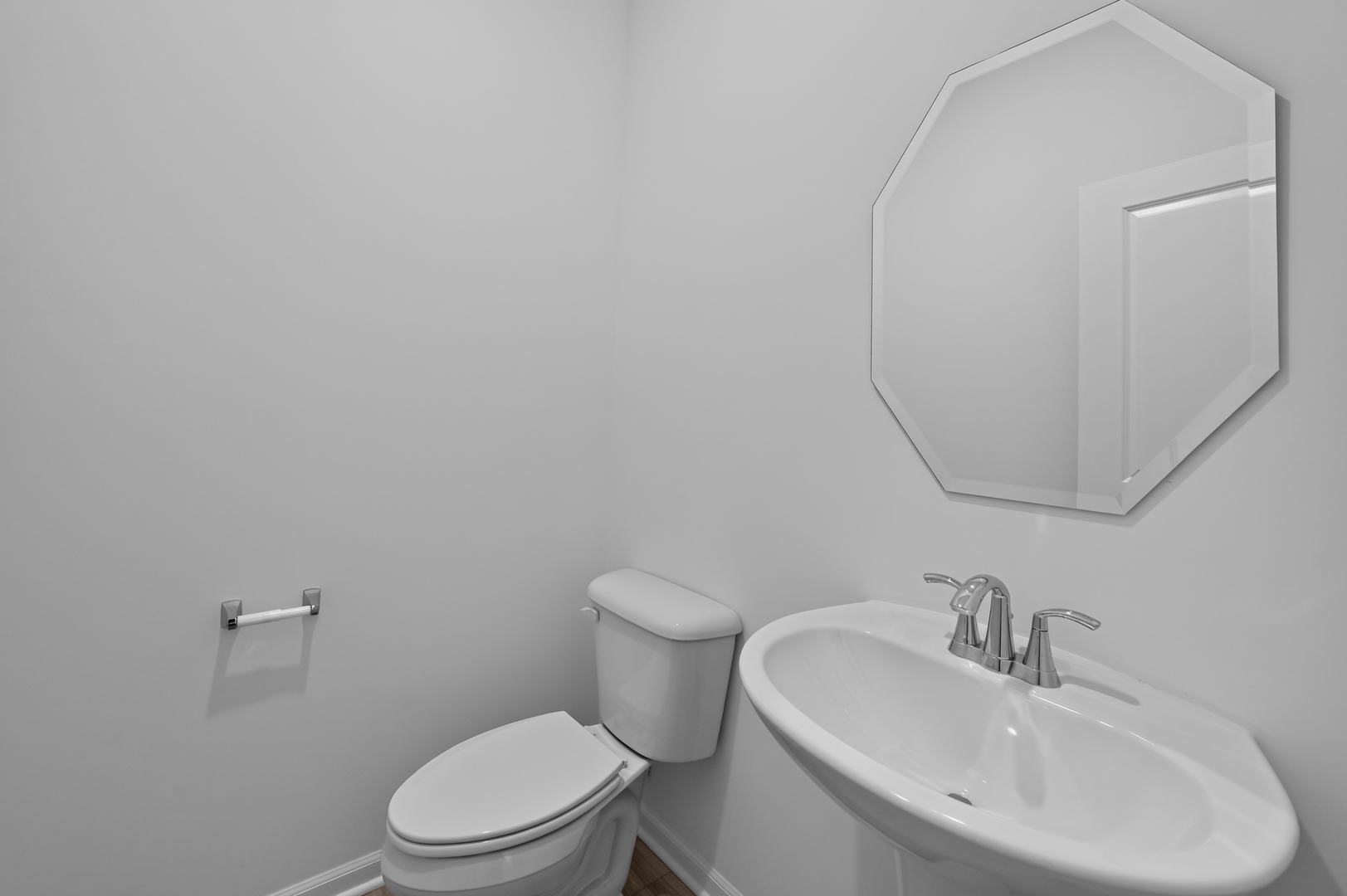 565 Arye Drive Property Photo 13
