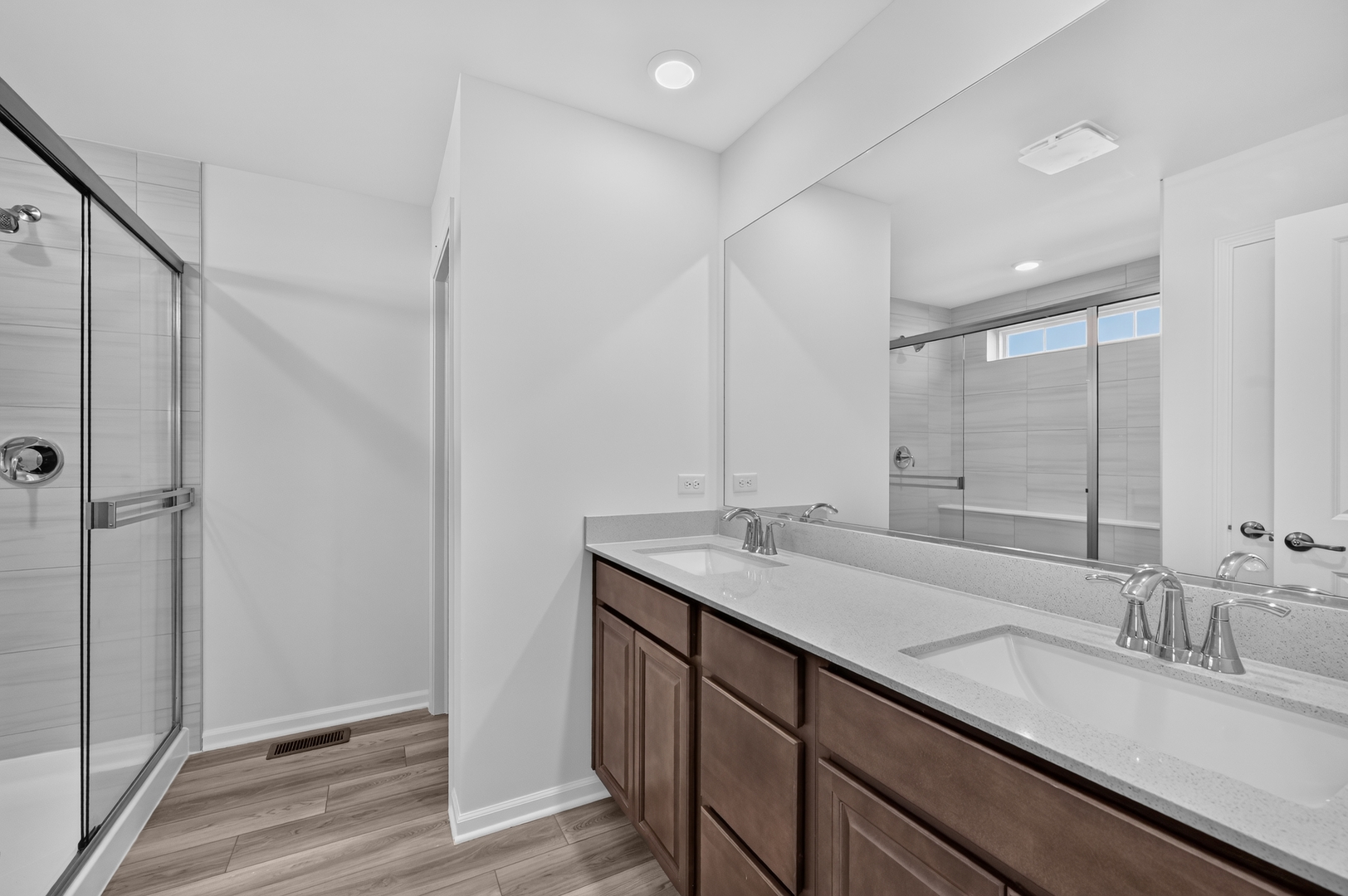 565 Arye Drive Property Photo 16