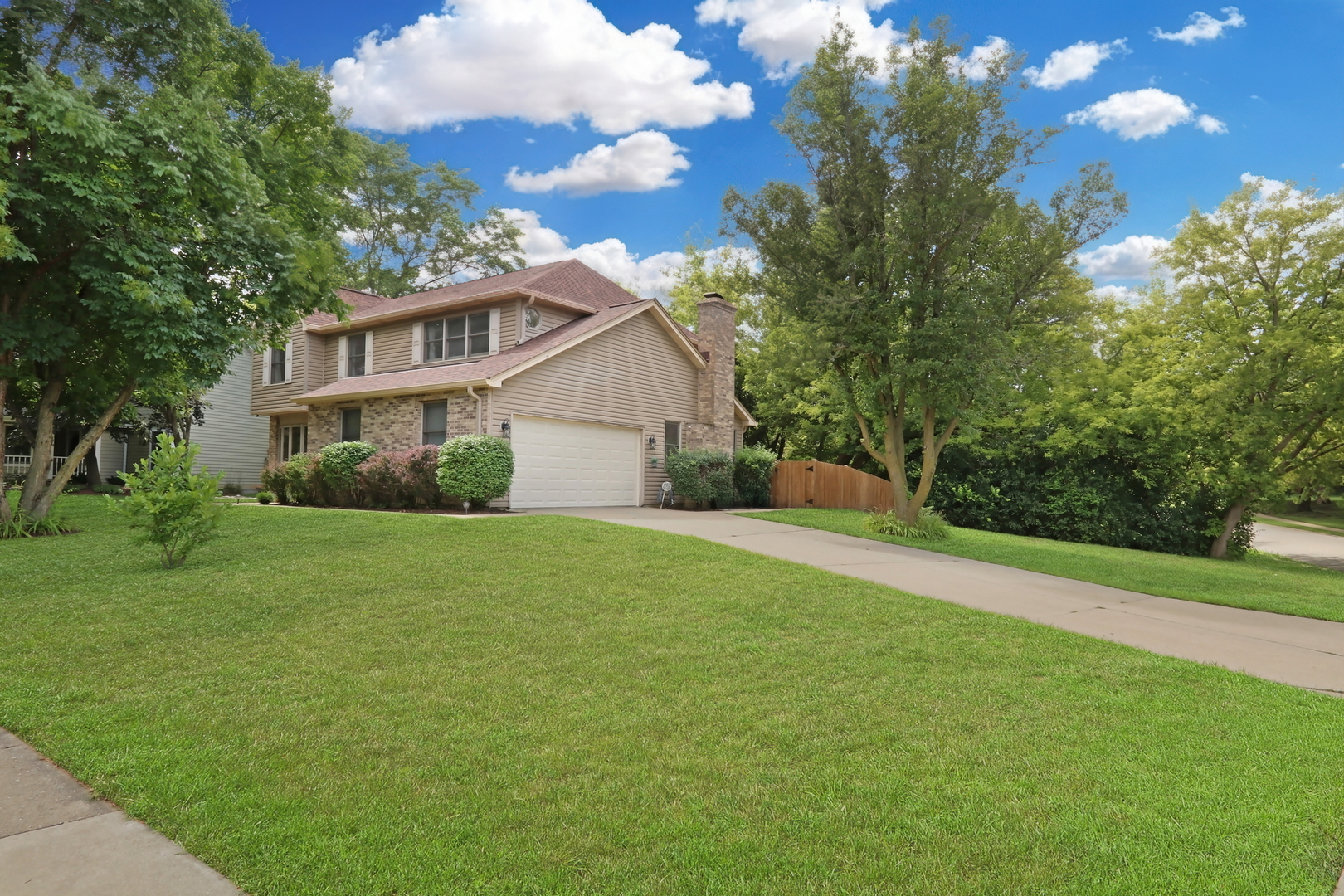 400 Cross Arm Drive Property Photo 3
