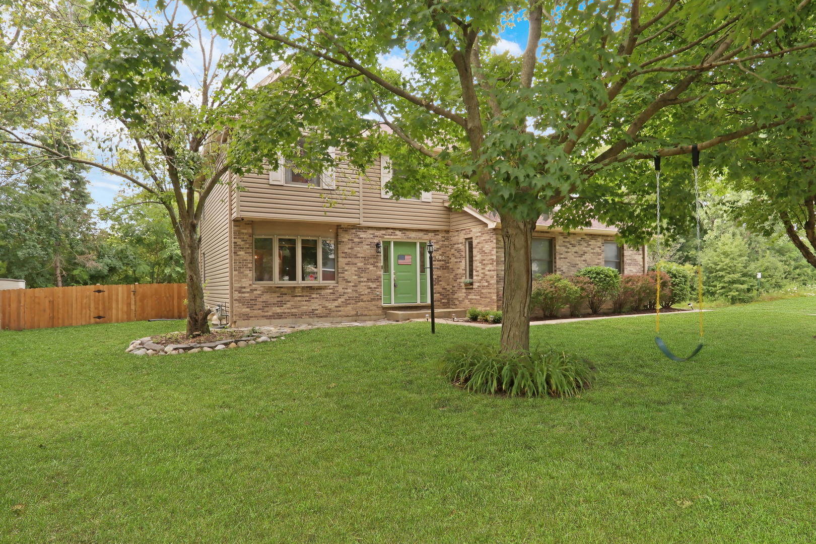 400 Cross Arm Drive Property Photo 5
