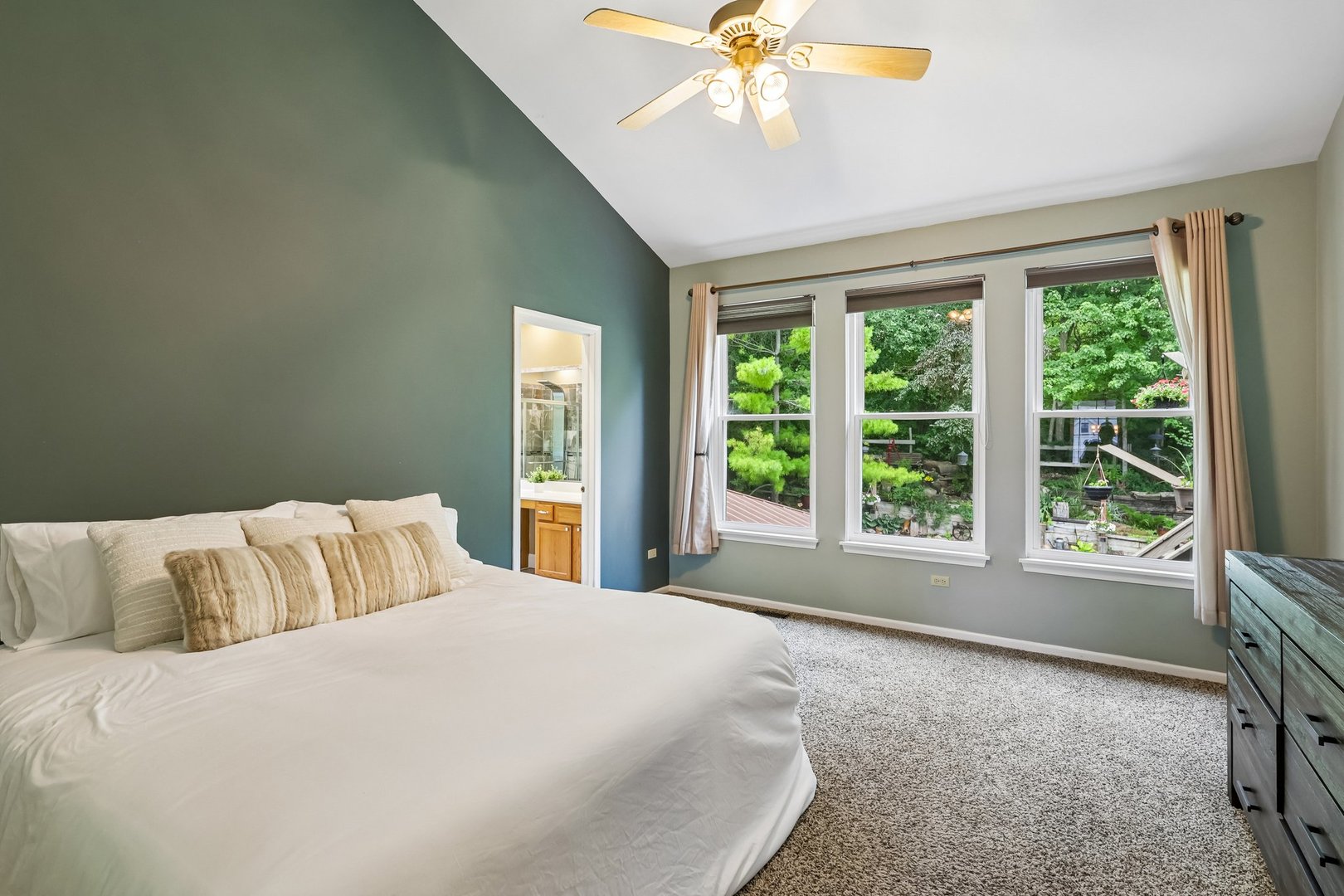 442 Harbor Drive Property Photo 12