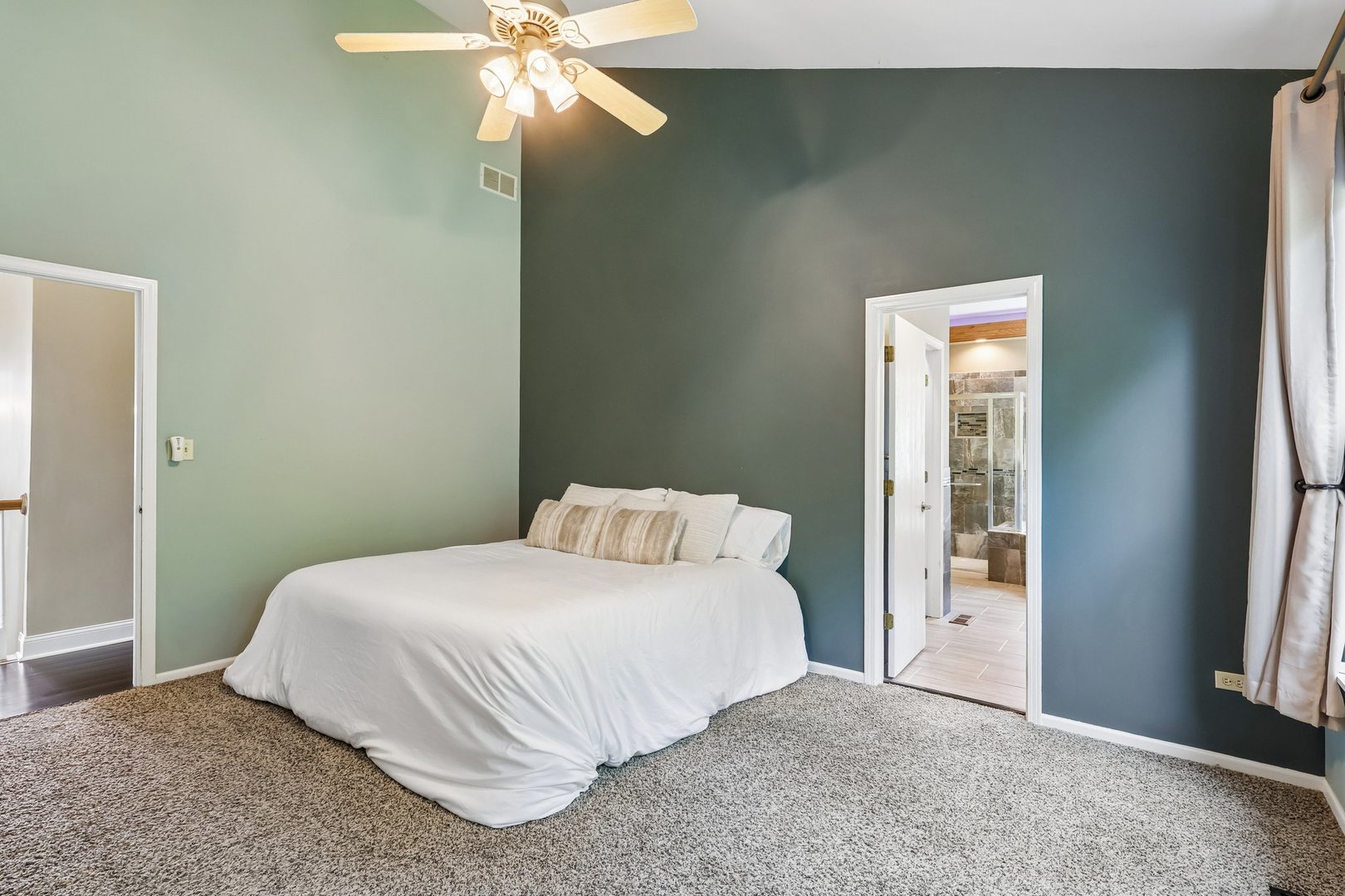 442 Harbor Drive Property Photo 13