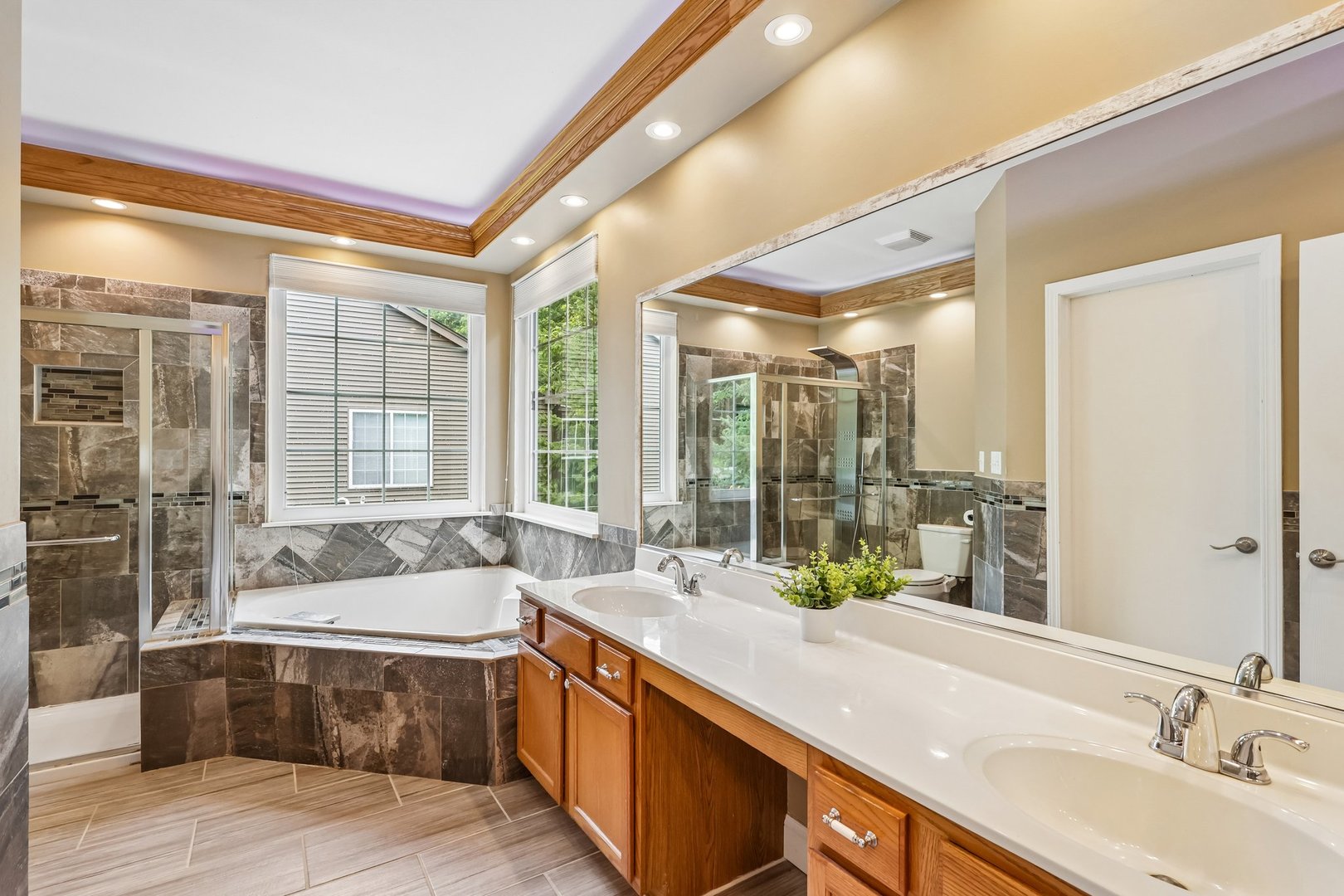 442 Harbor Drive Property Photo 16
