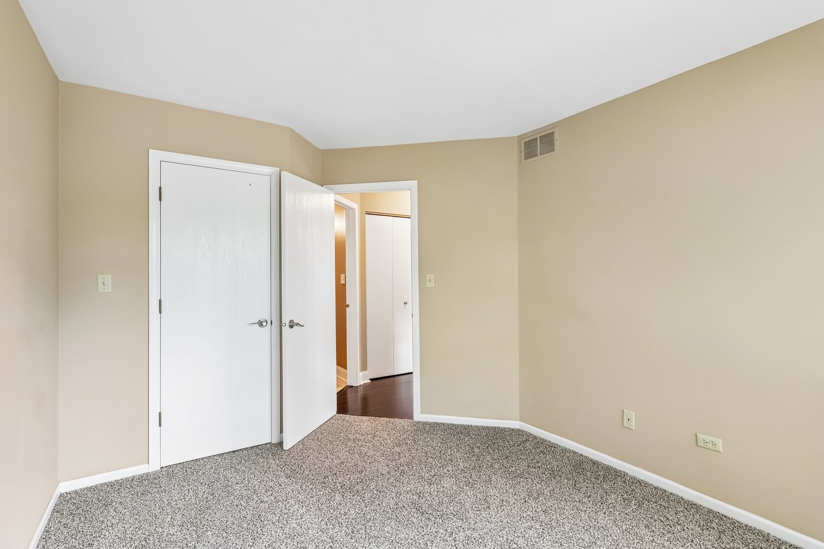 442 Harbor Drive Property Photo 23