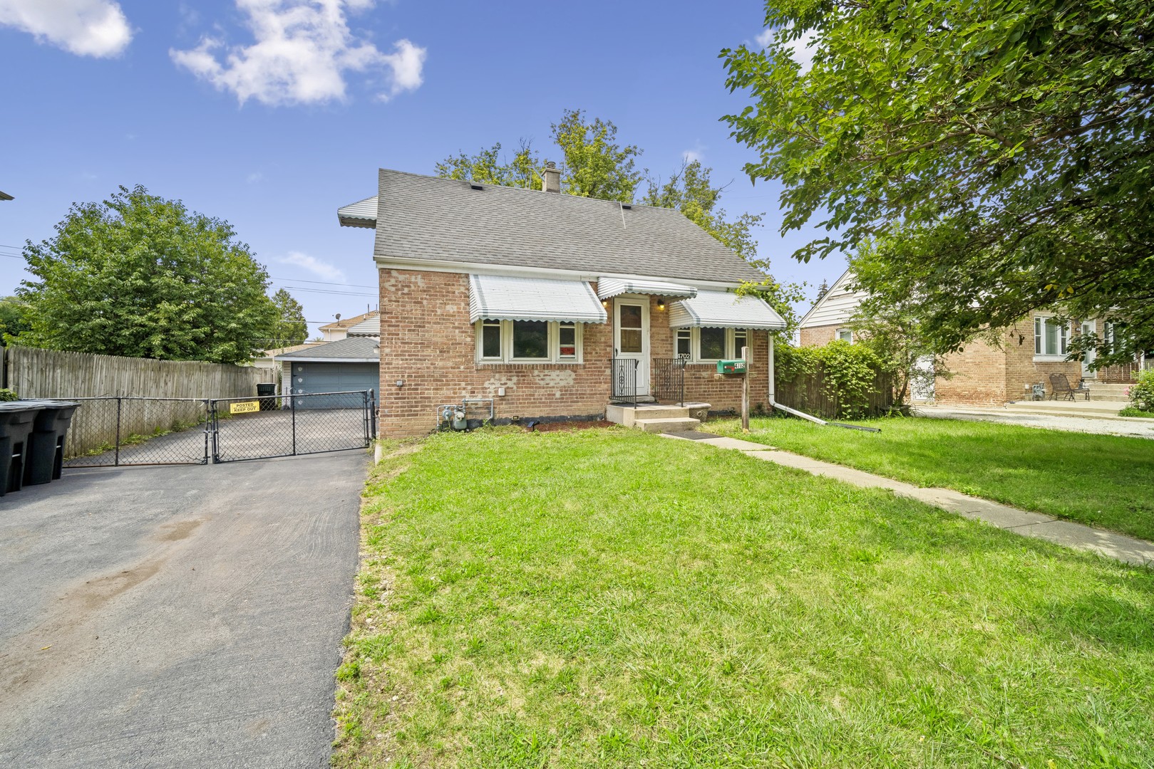 4702 River Road Property Photo 1