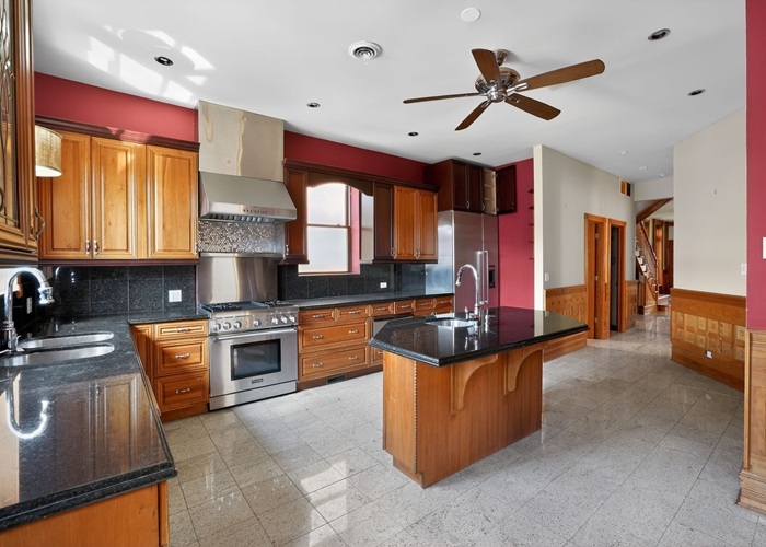 3126 S Calumet Avenue Property Photo 15