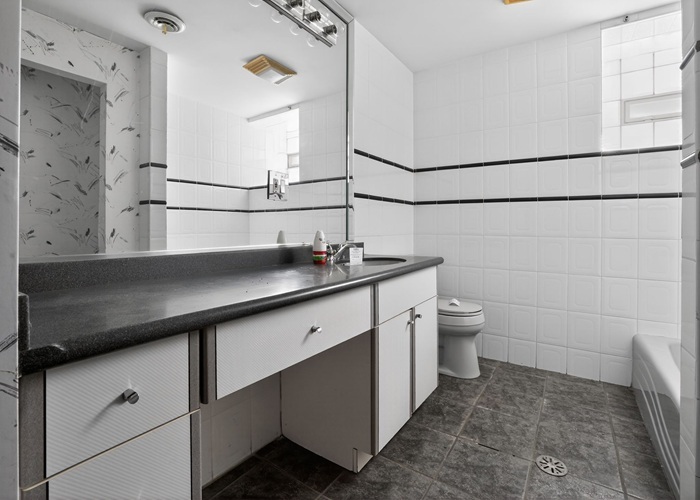 3126 S Calumet Avenue Property Photo 21