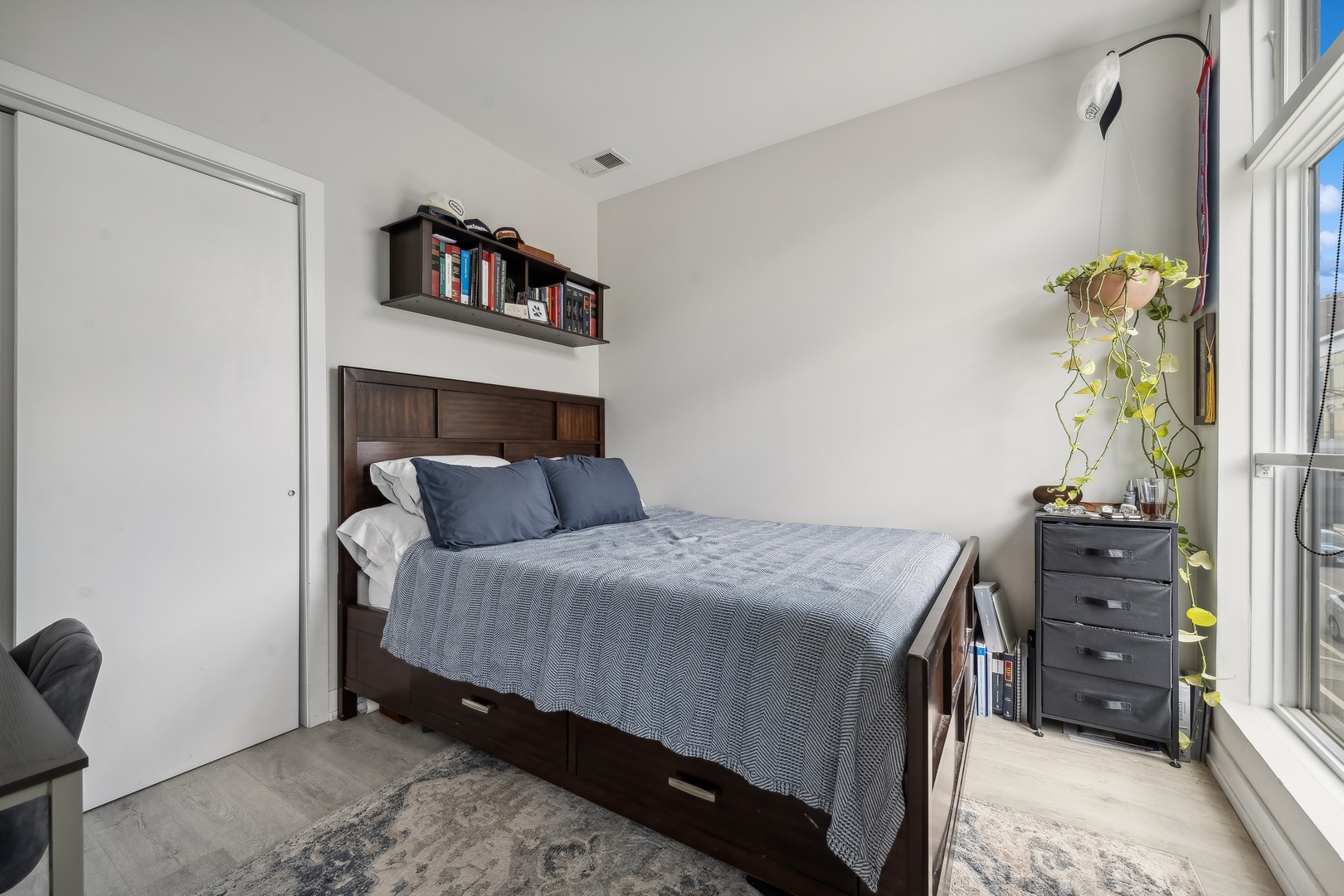 713 N Milwaukee Avenue 603 Property Photo 10