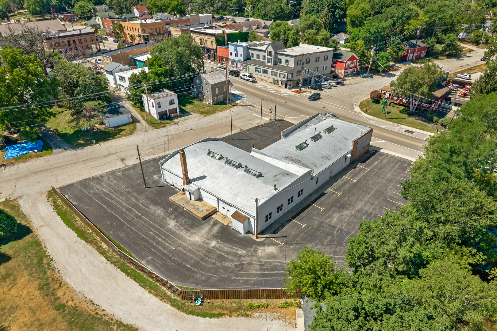 10400 Main Street Property Photo 3